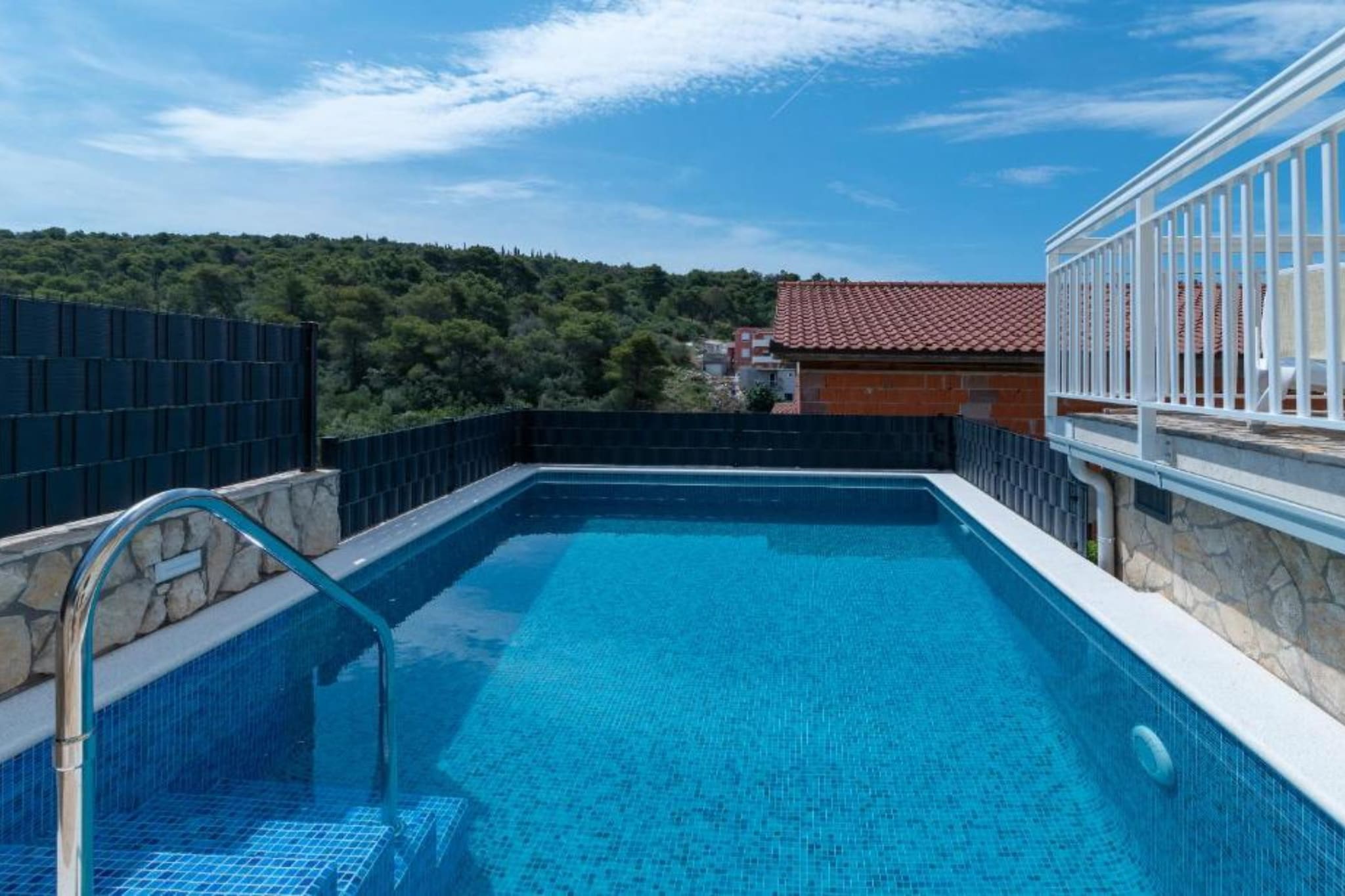 Two Bedroom Apartment with Terrace and Pool - Zwembad