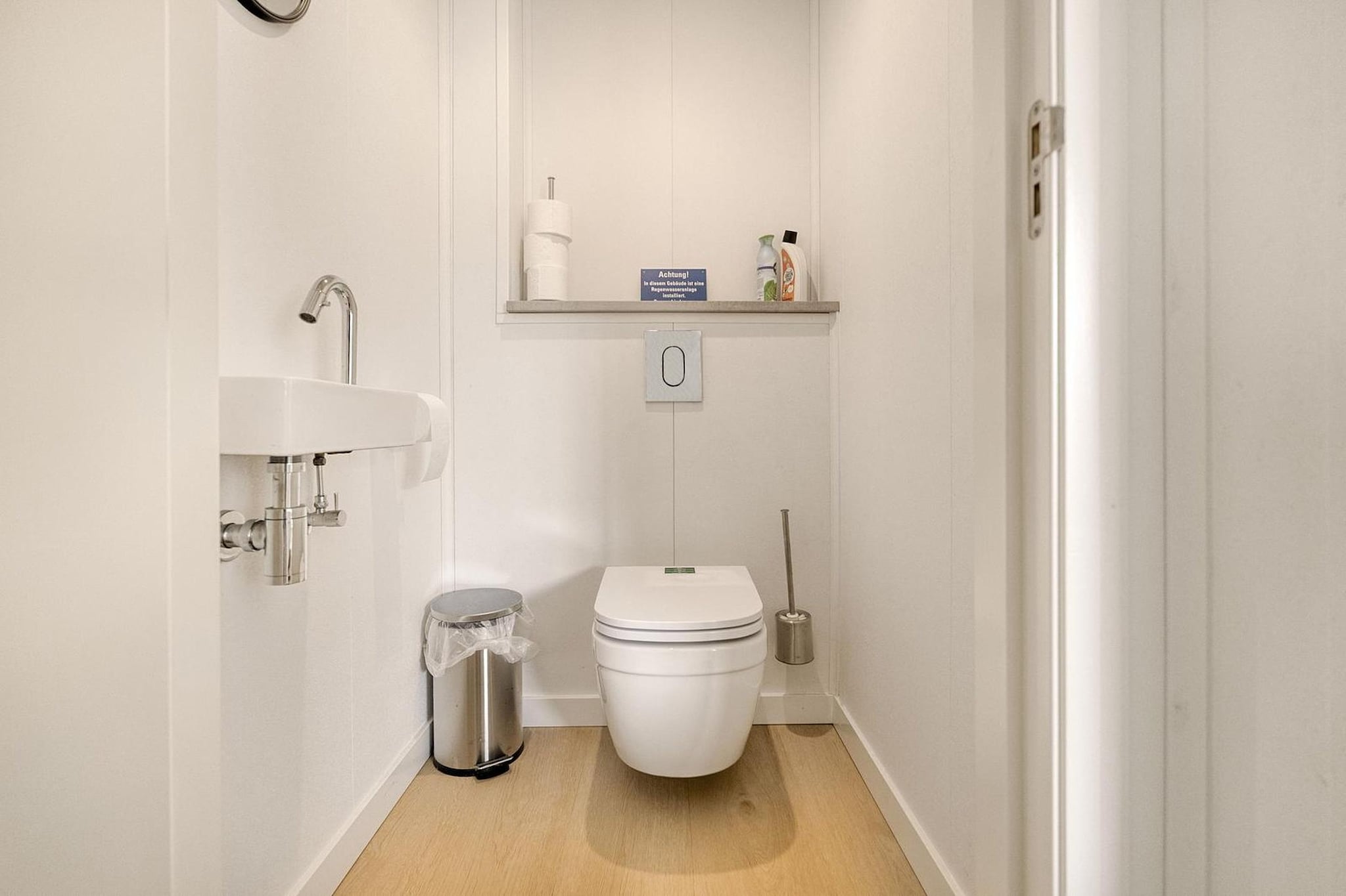 Eureka 57 - Bathroom