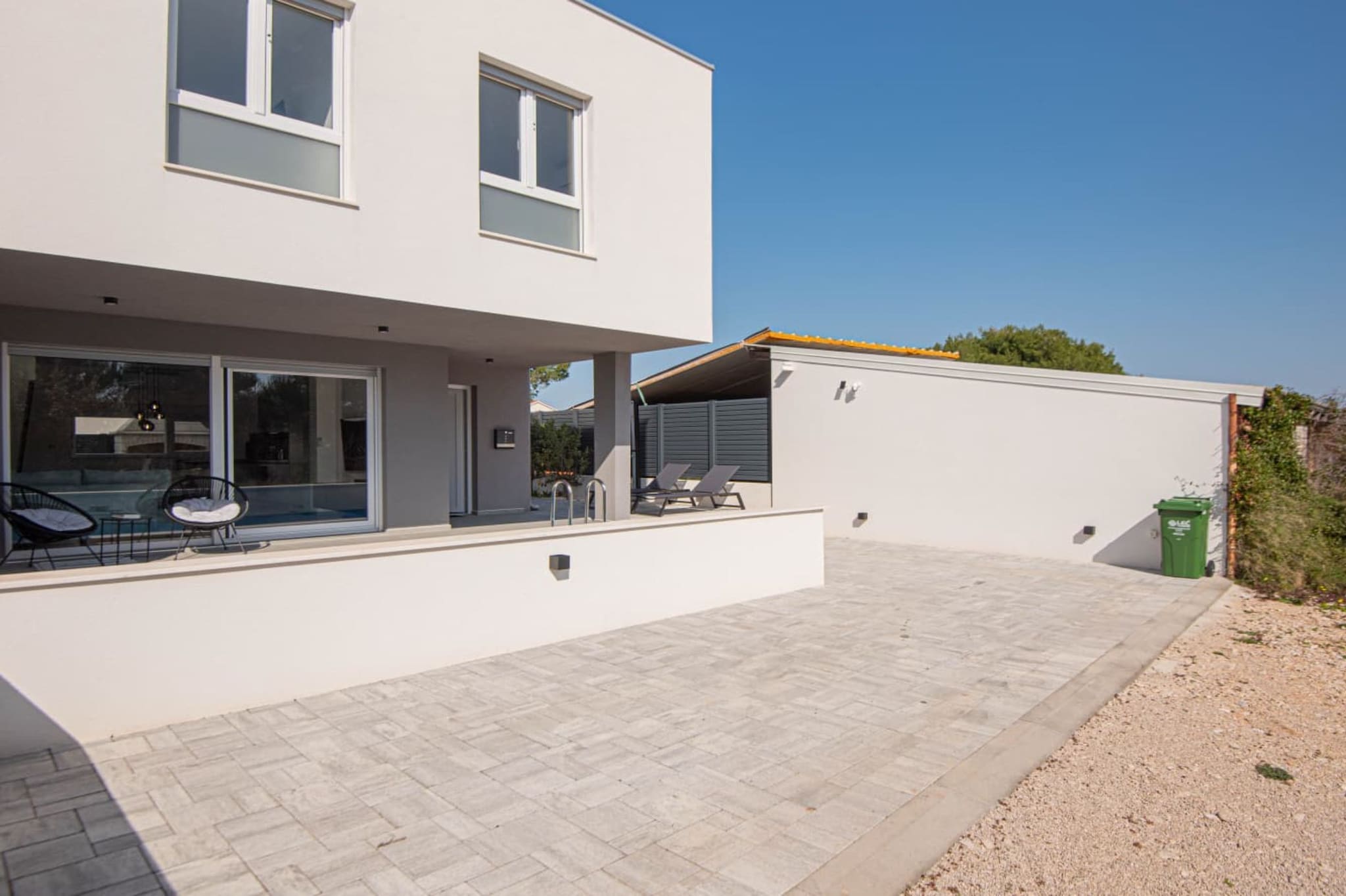 Villa Pomalo - Three Bedroom Villa with Outdoor Swimming Pool - Outdoor