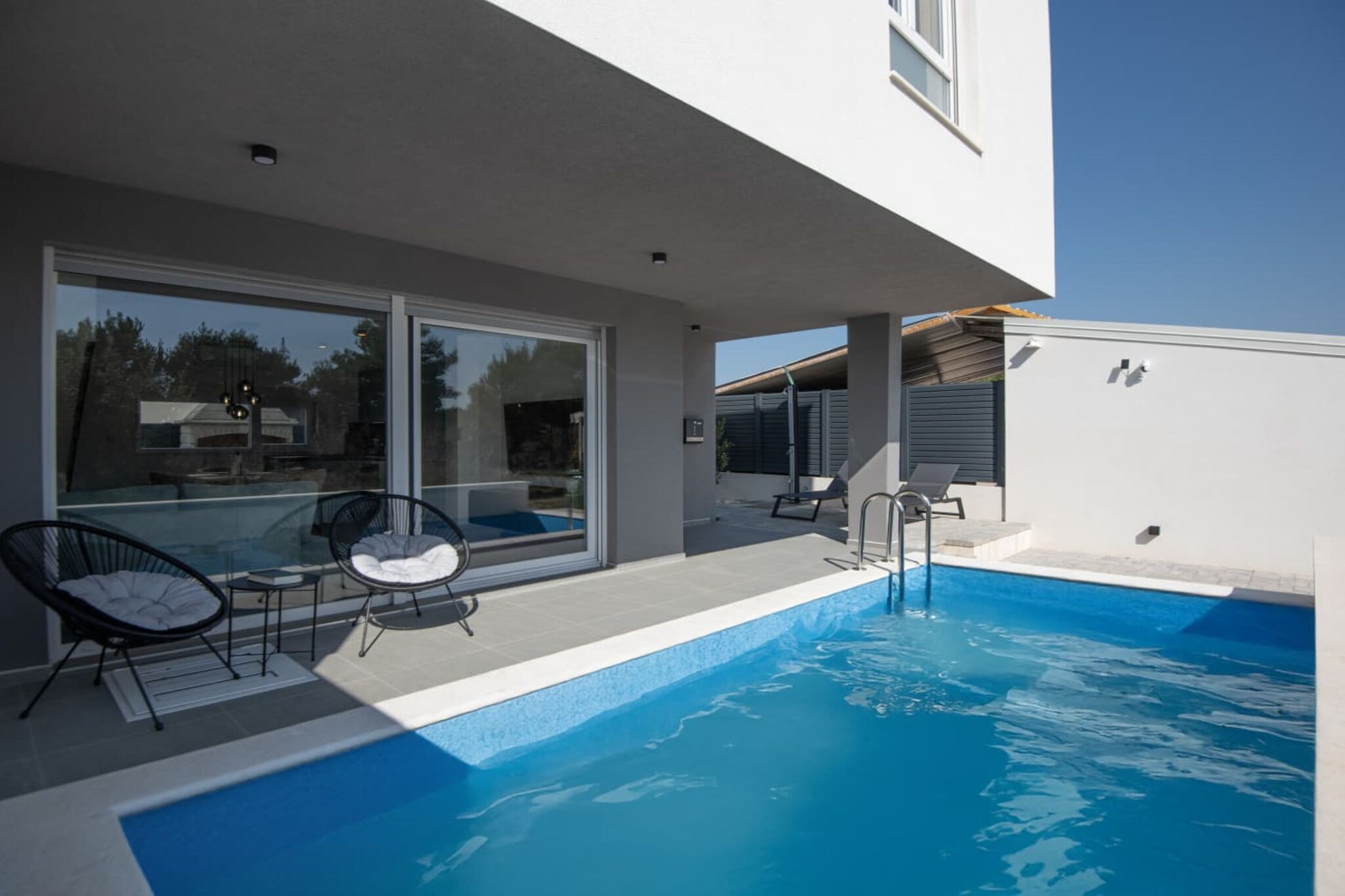 Villa Pomalo - Three Bedroom Villa with Outdoor Swimming Pool - Swimming pool