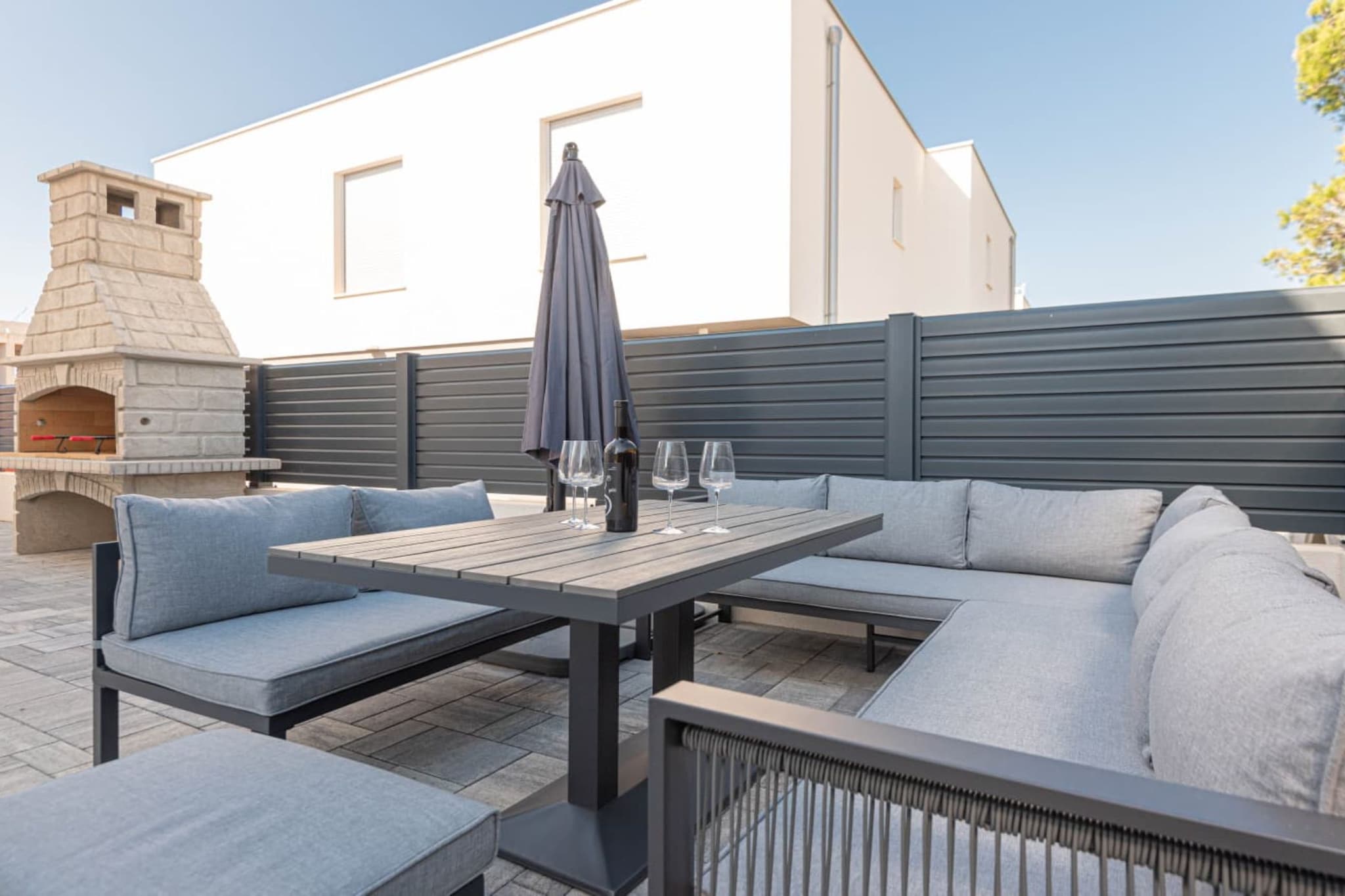 Villa Pomalo - Three Bedroom Villa with Outdoor Swimming Pool - Terrace