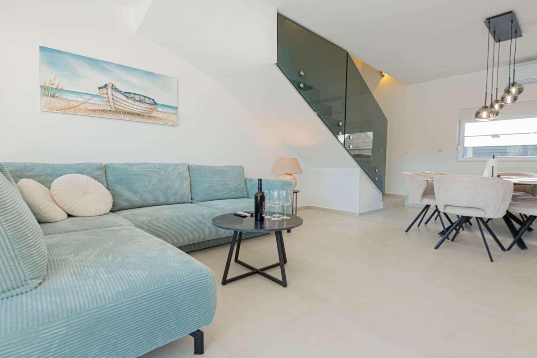 Villa Pomalo - Three Bedroom Villa with Outdoor Swimming Pool