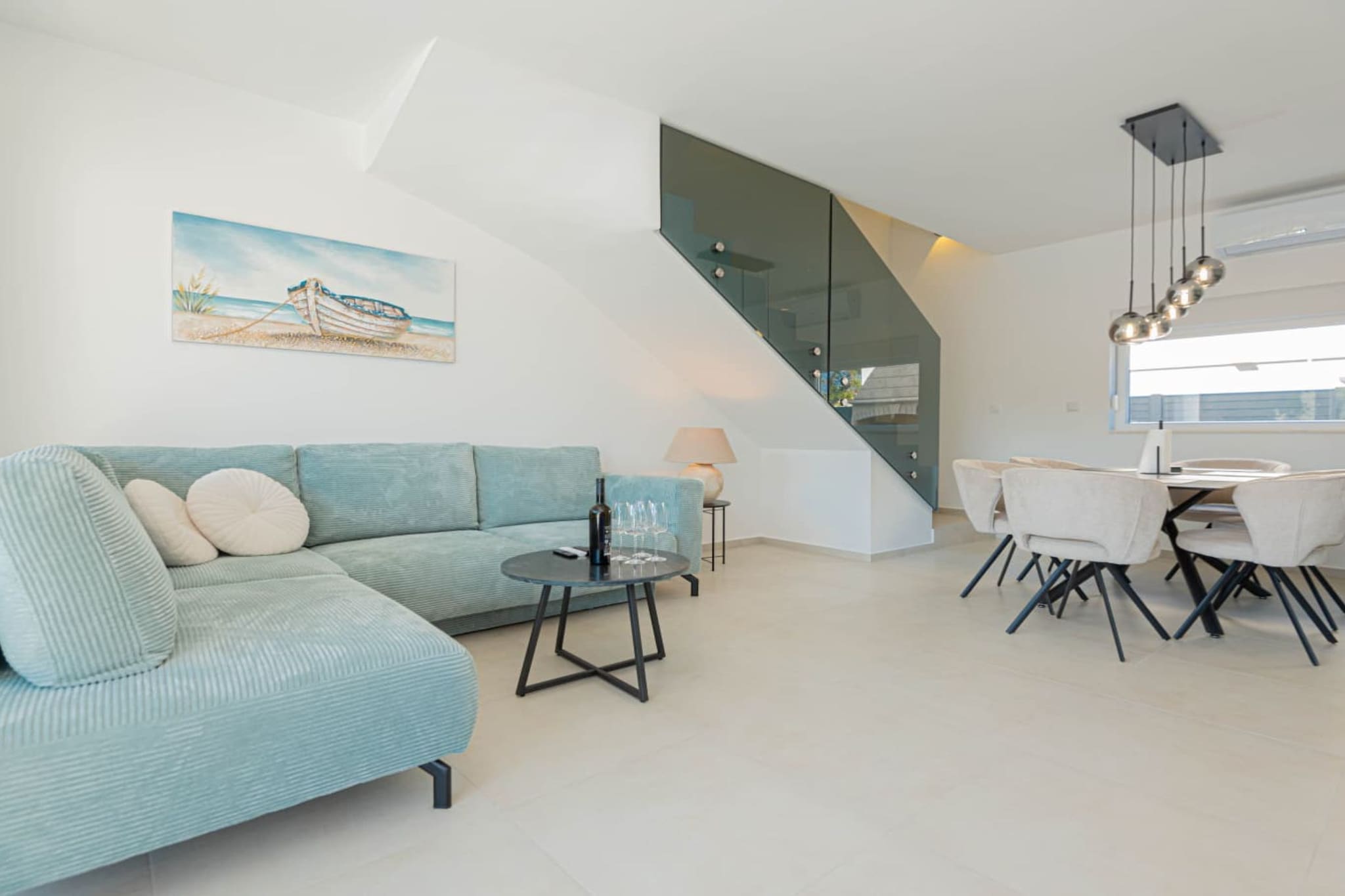 Villa Pomalo - Three Bedroom Villa with Outdoor Swimming Pool