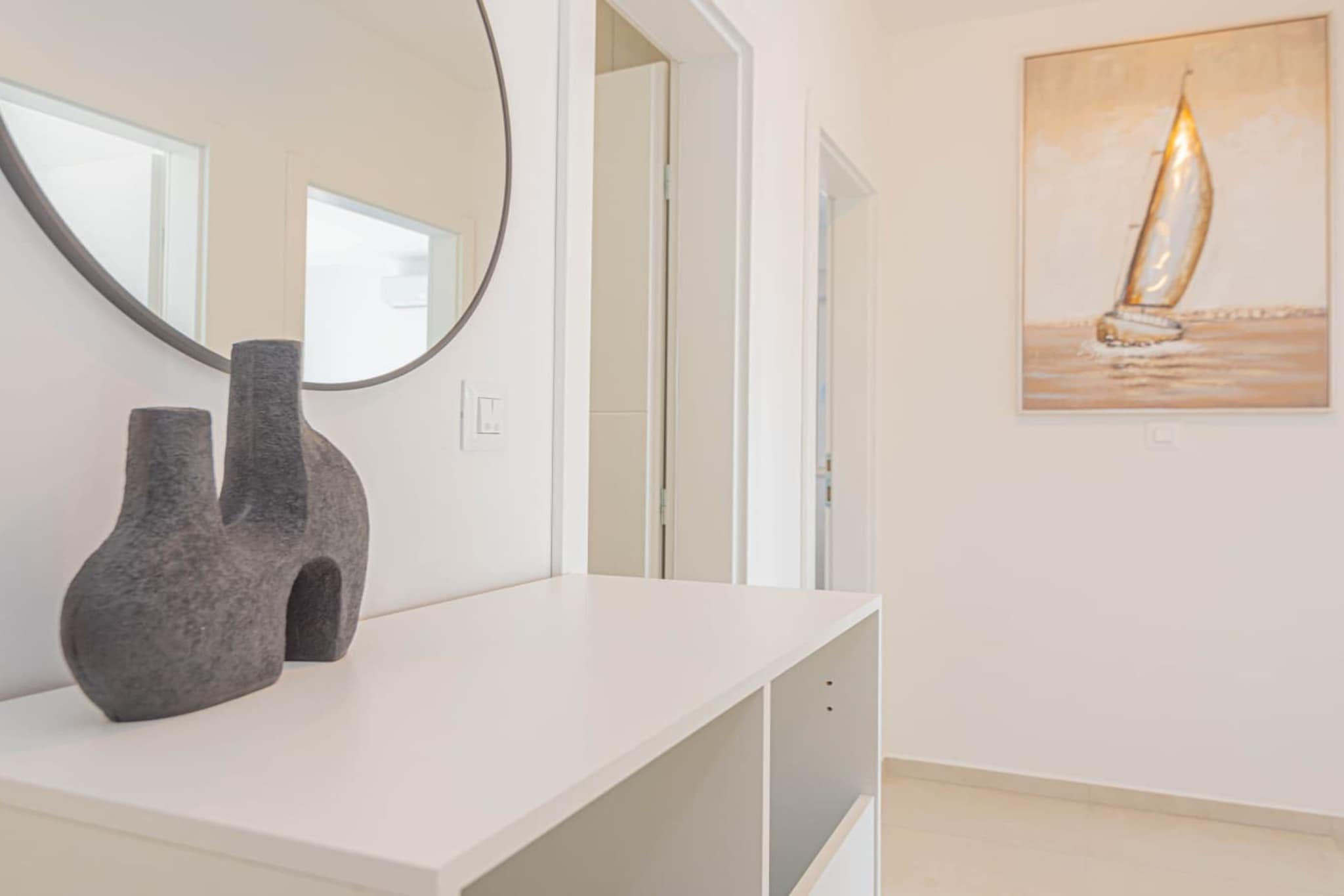 Villa Pomalo - Three Bedroom Villa with Outdoor Swimming Pool - Indoor