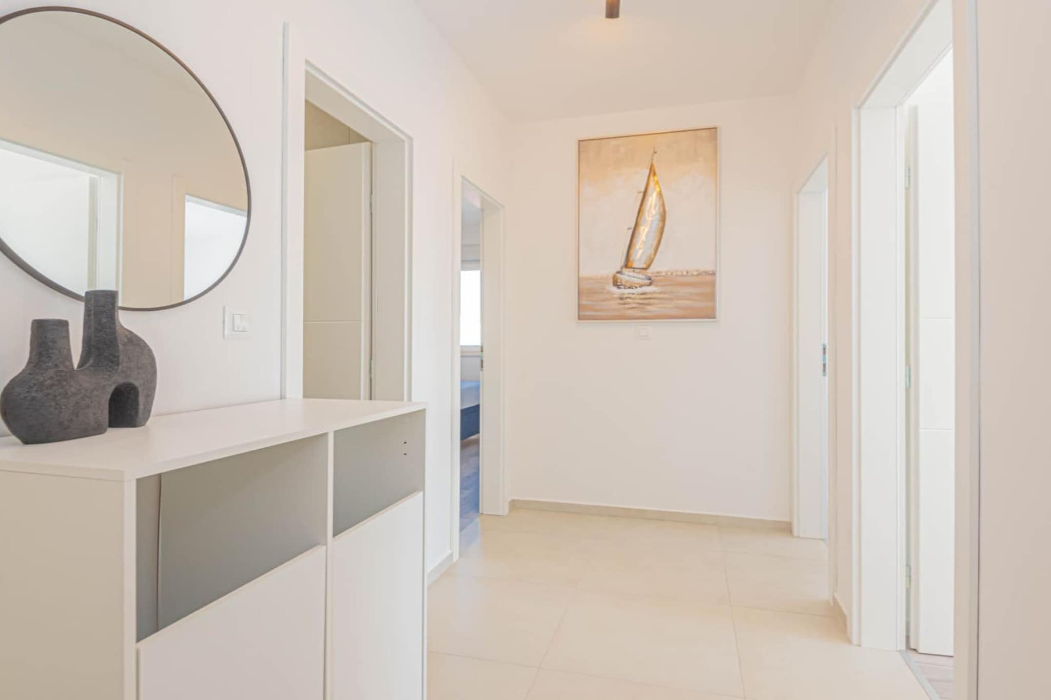 Villa Pomalo - Three Bedroom Villa with Outdoor Swimming Pool - Indoor