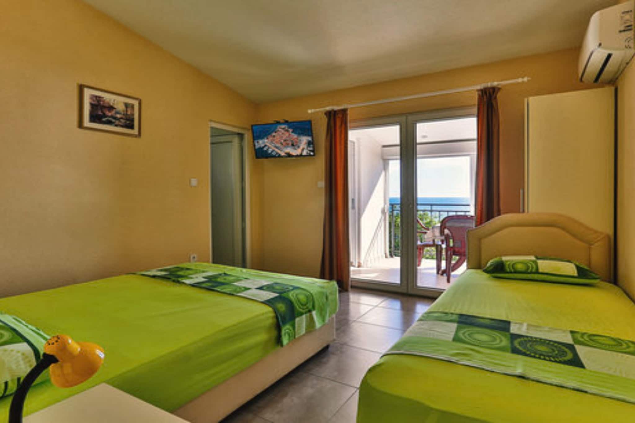 Beachfront Sunset Apartments Sutomore - Studio Apartment with Sea View and Terrace