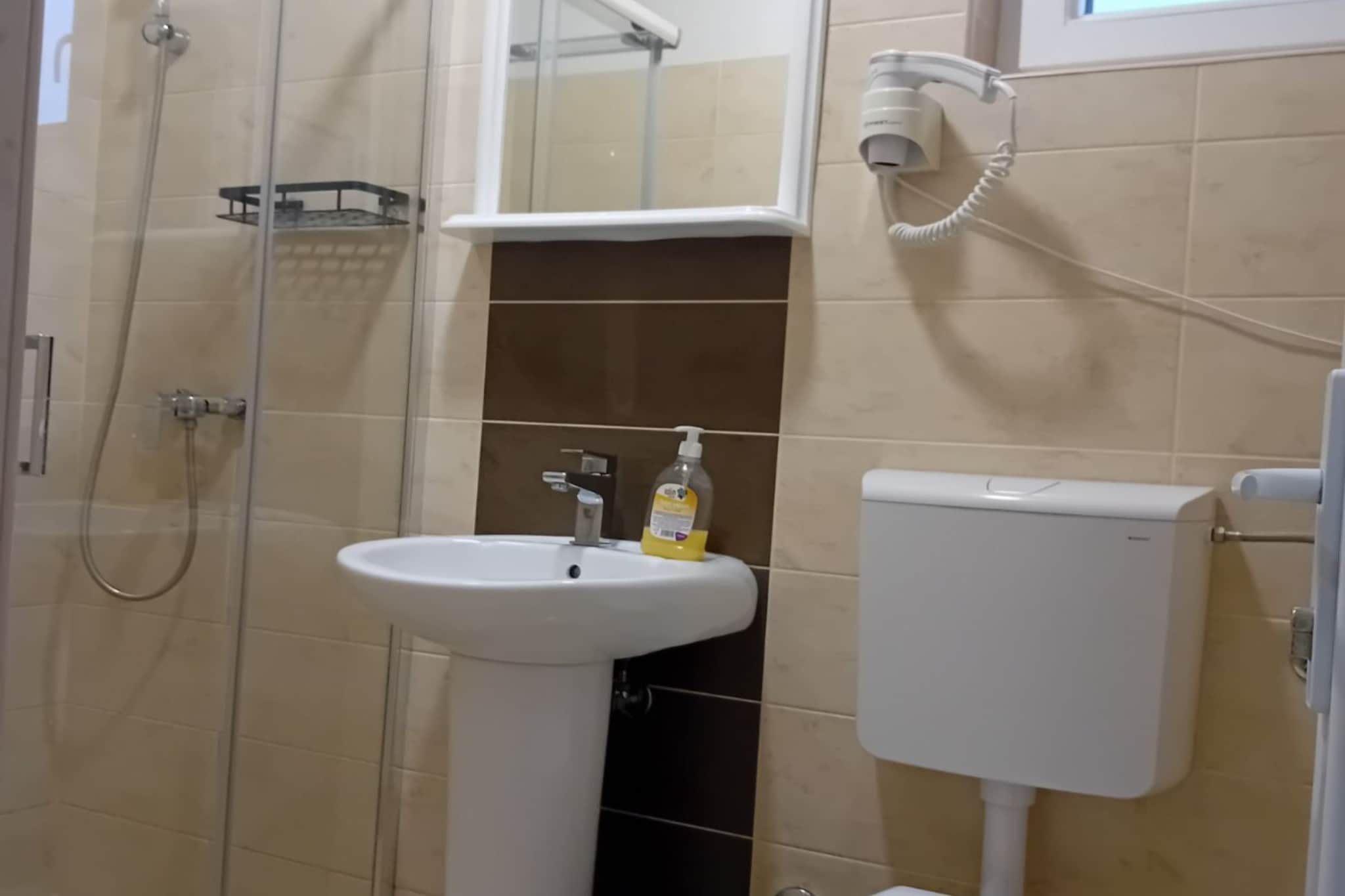 Beachfront Sunset Apartments Sutomore - Studio Apartment with Sea View and Terrace - Salle de bain