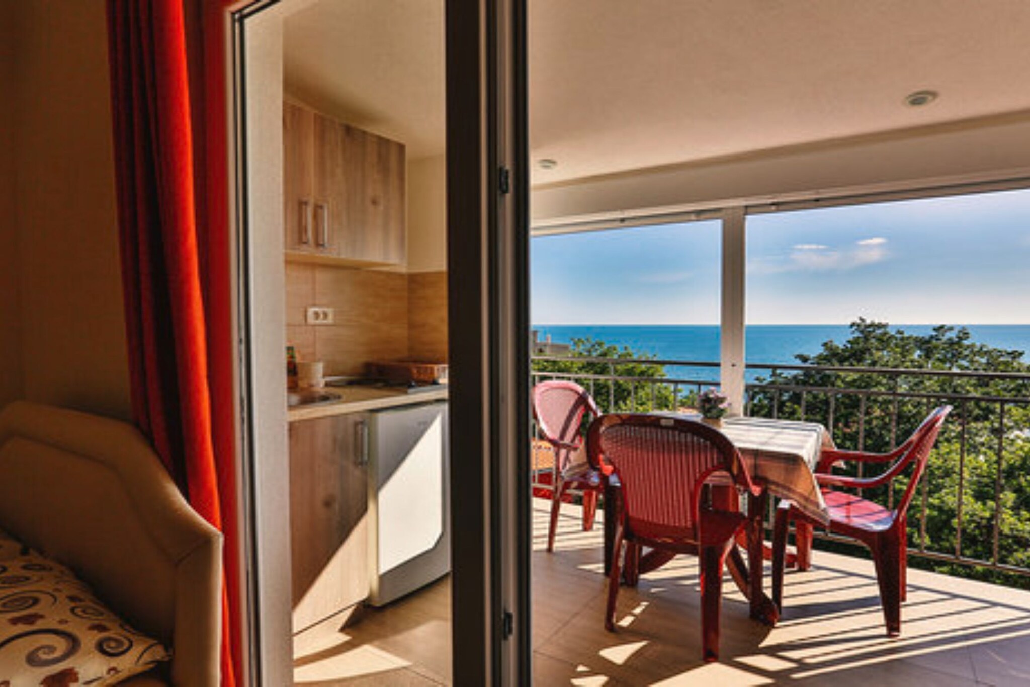 Beachfront Sunset Apartments Sutomore - Studio Apartment with Sea View and Terrace (Owner 20)