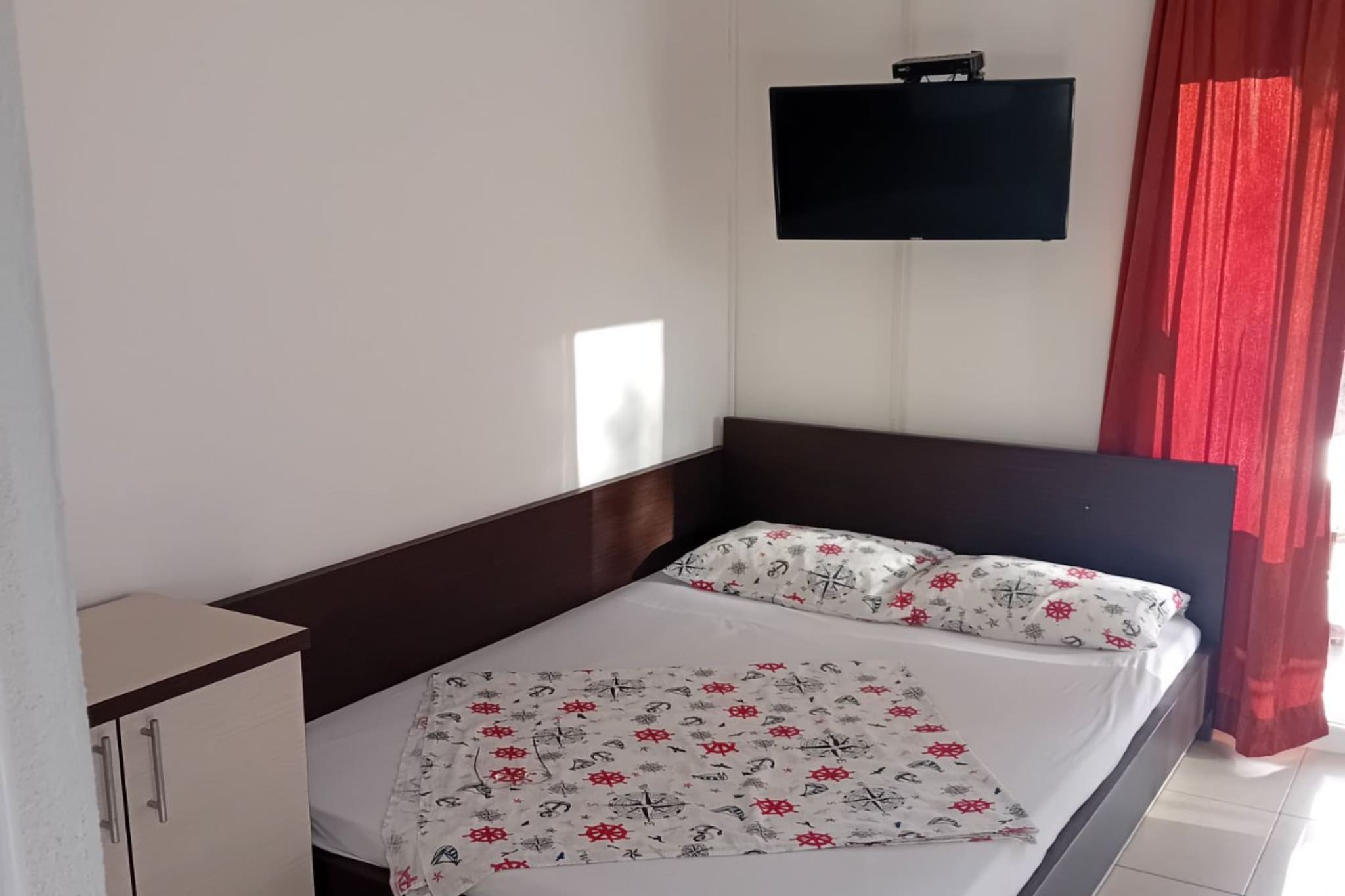 Beachfront Sunset Apartments Sutomore - Superior Studio Apartment with Sea View and Terrace