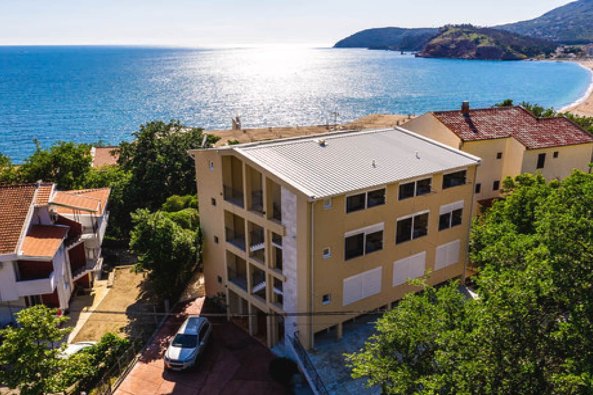 Beachfront Sunset Apartments Sutomore - Classic Studio Apartment with Mountain View and Loggia - Extérieur