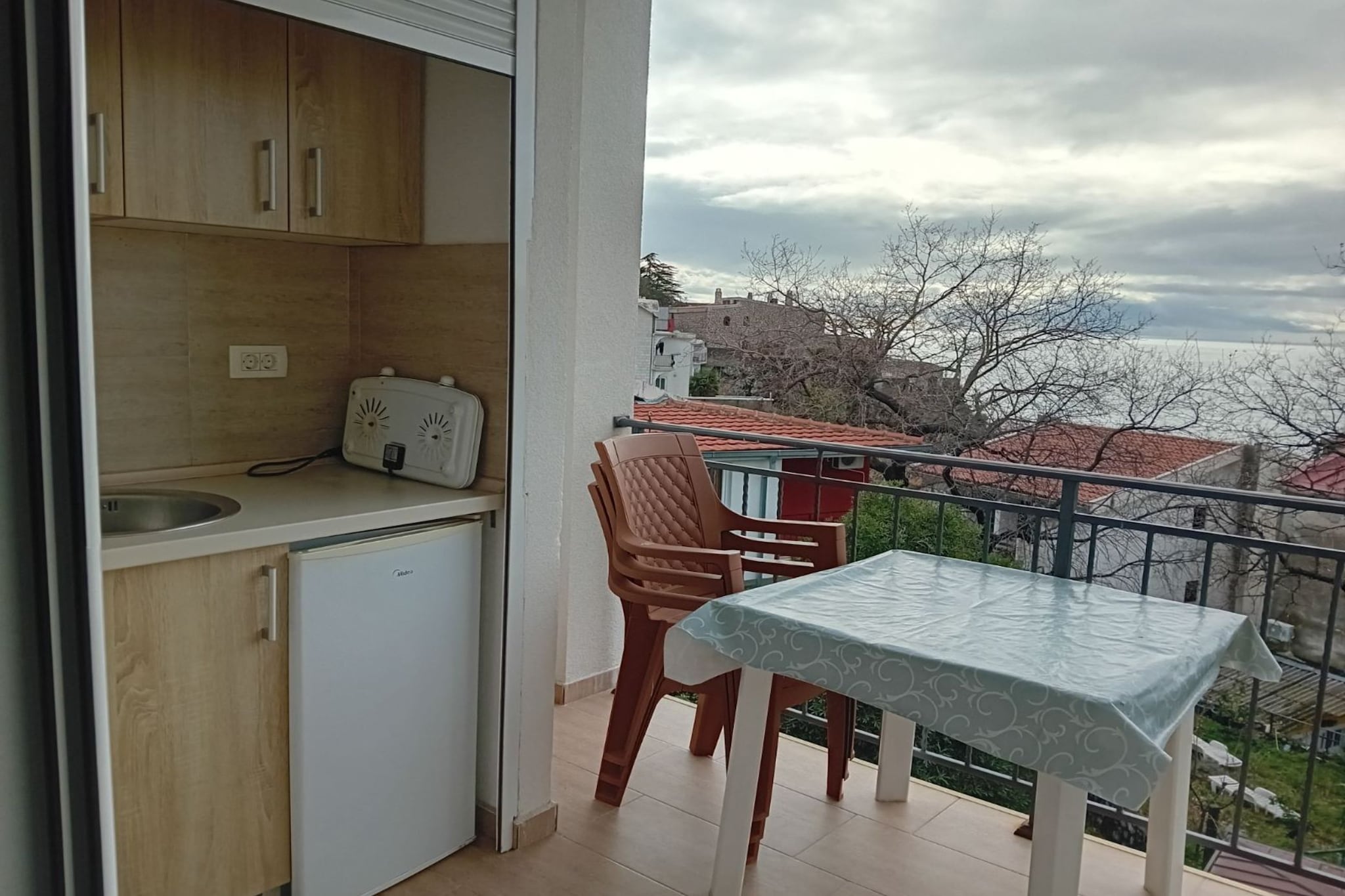 Beachfront Sunset Apartments Sutomore -  Classic Studio Apartment with Sea View and Terrace 1
