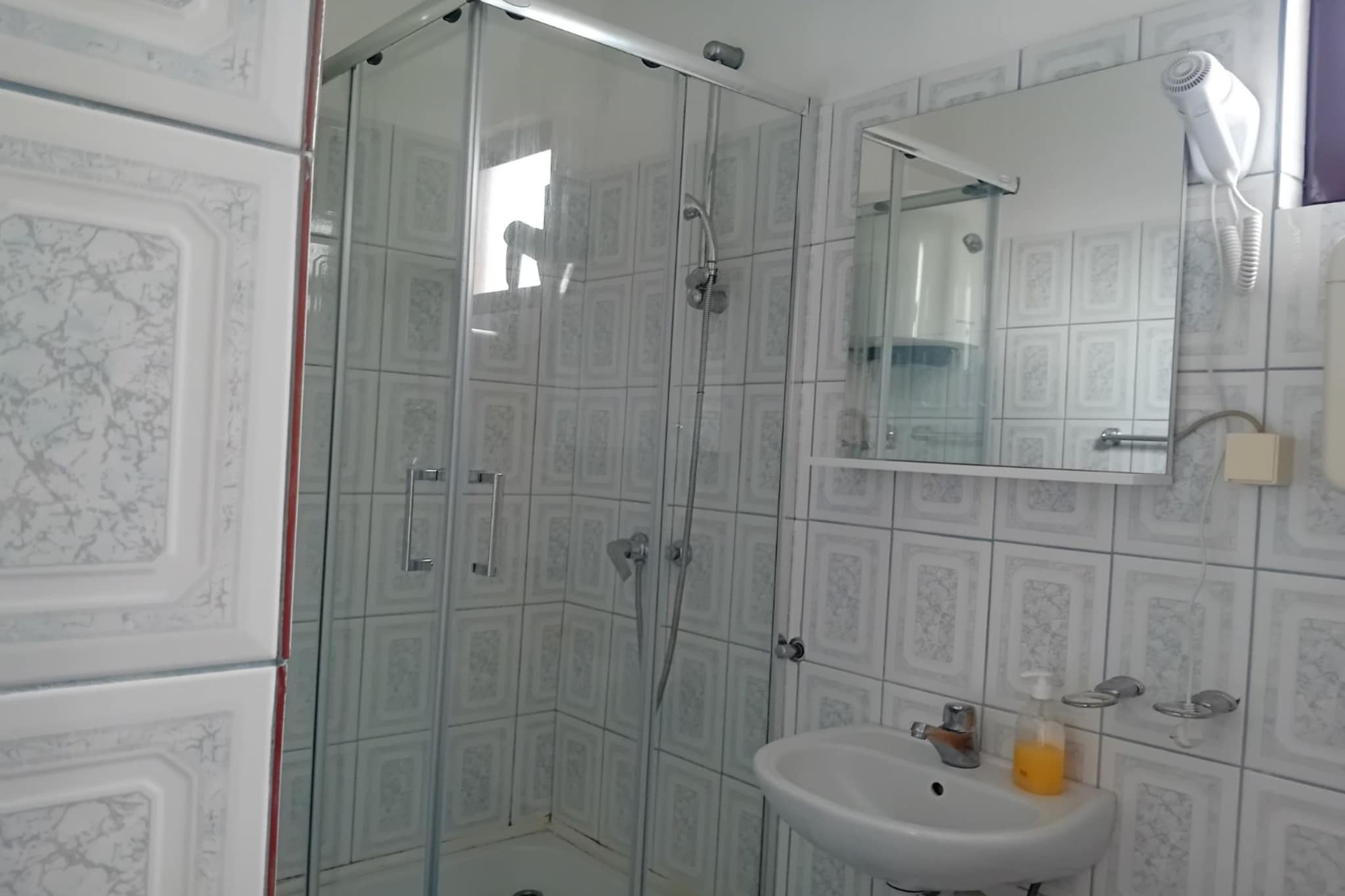 Beachfront Sunset Apartments Sutomore -  Classic Studio Apartment with Sea View and Terrace - Salle de bain