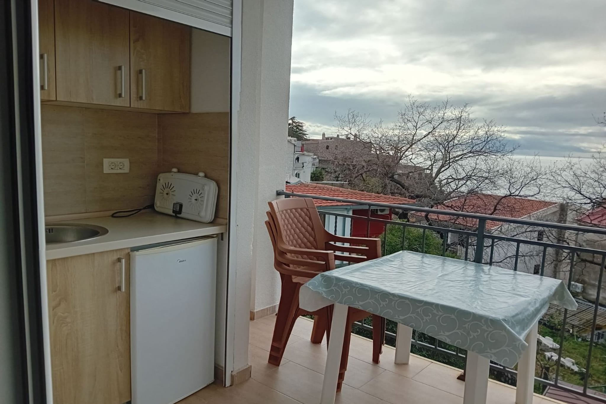 Beachfront Sunset Apartments Sutomore -  Classic Studio Apartment with Sea View and Terrace - Terrasse / balcon