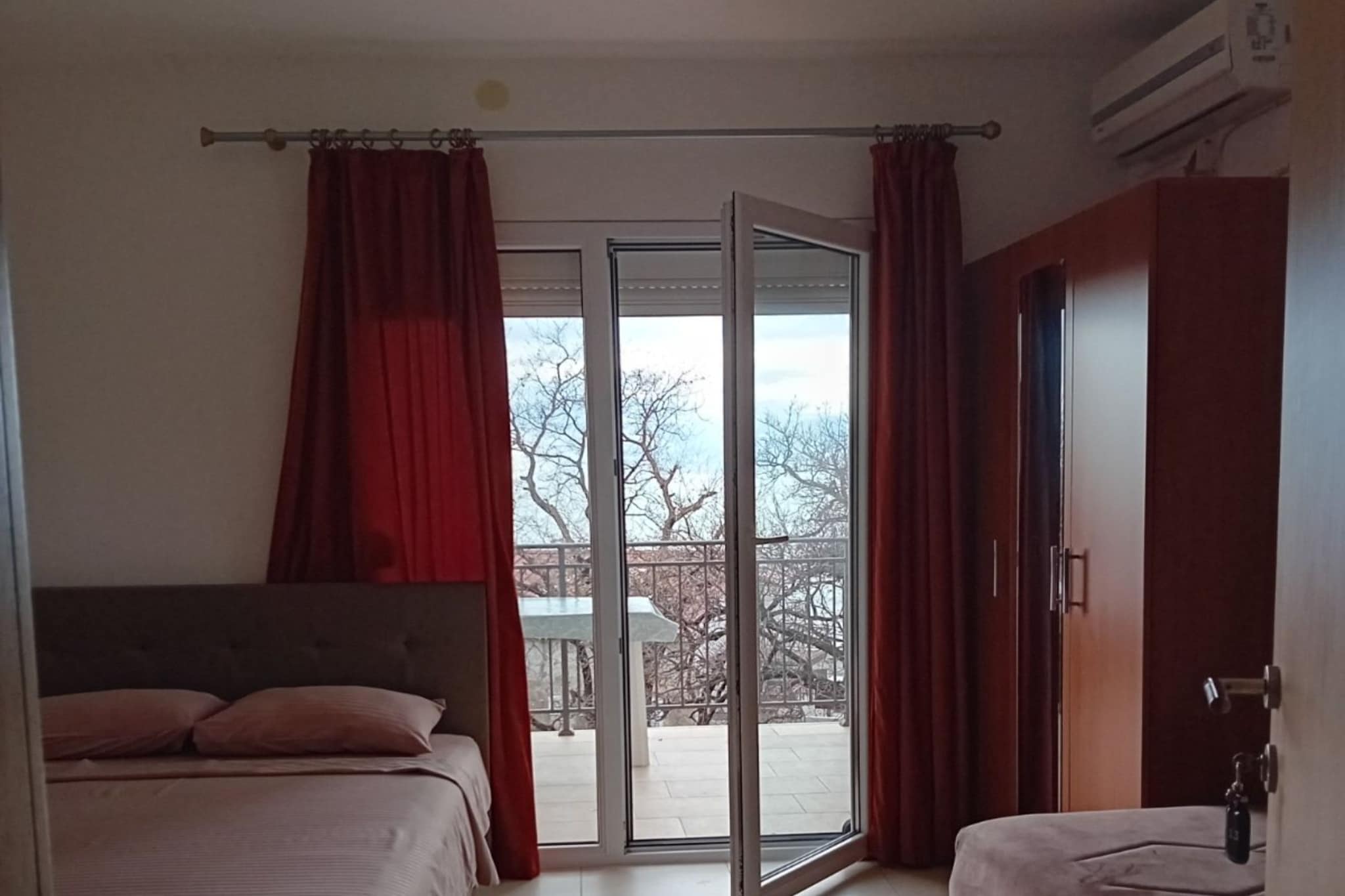 Beachfront Sunset Apartments Sutomore -  Classic Studio Apartment with Sea View and Terrace