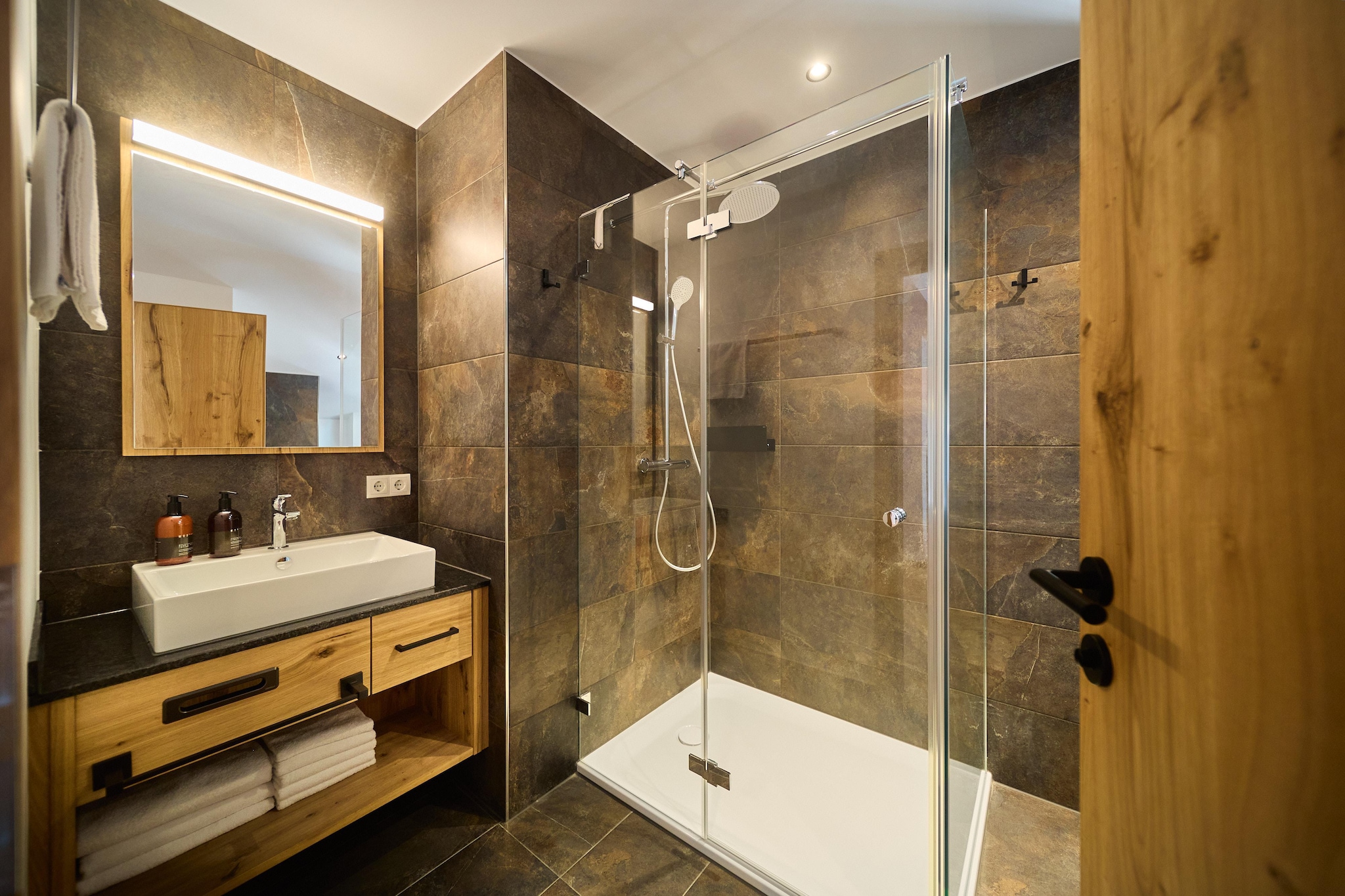 Die Monika Penthouse M75 Spa - Badezimmer