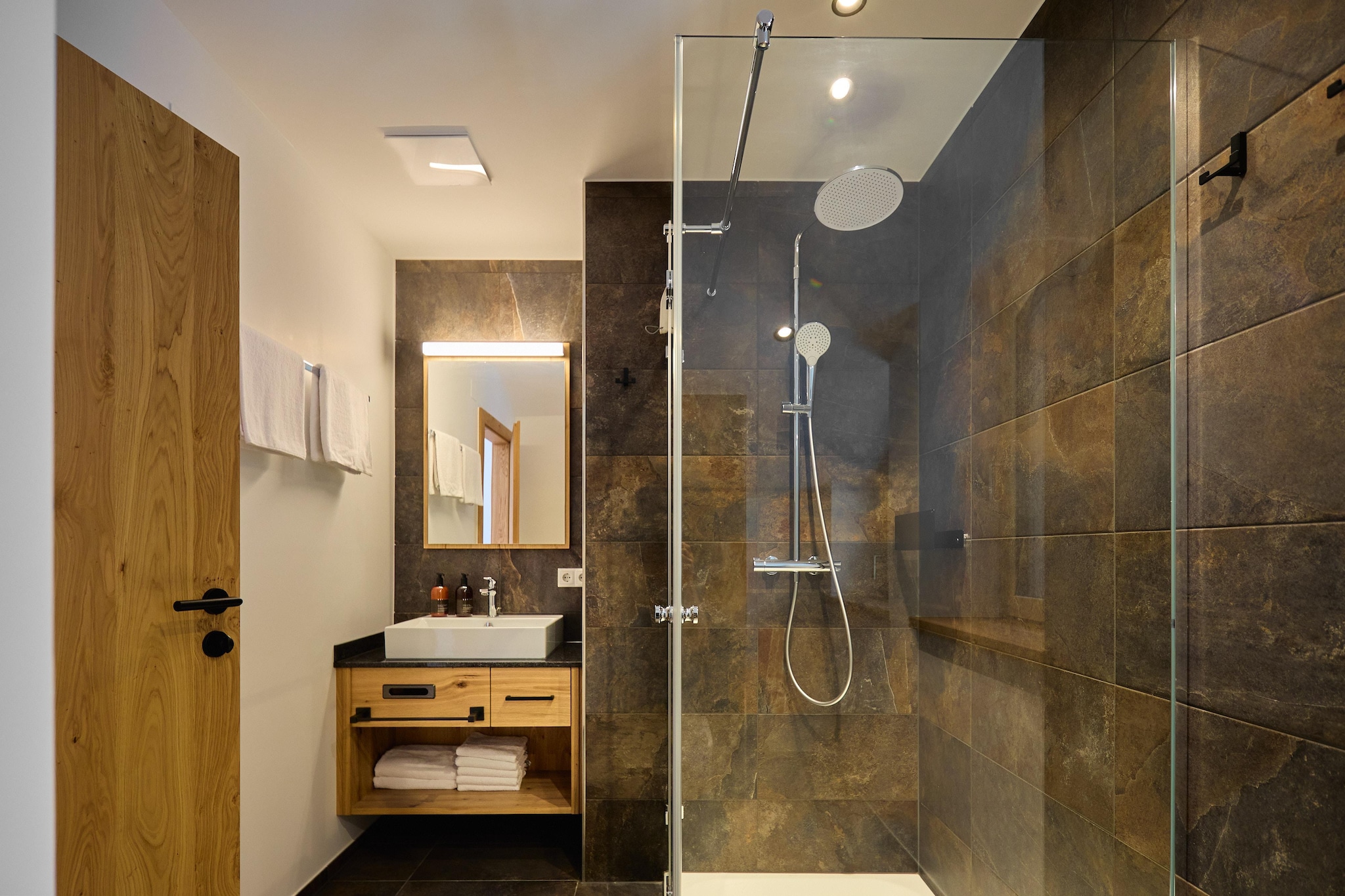 Die Monika Penthouse M75 Spa - Badezimmer