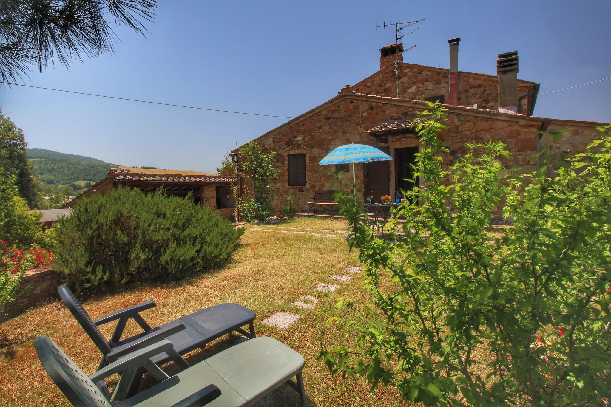 Farmhouse with private garden and air conditioning