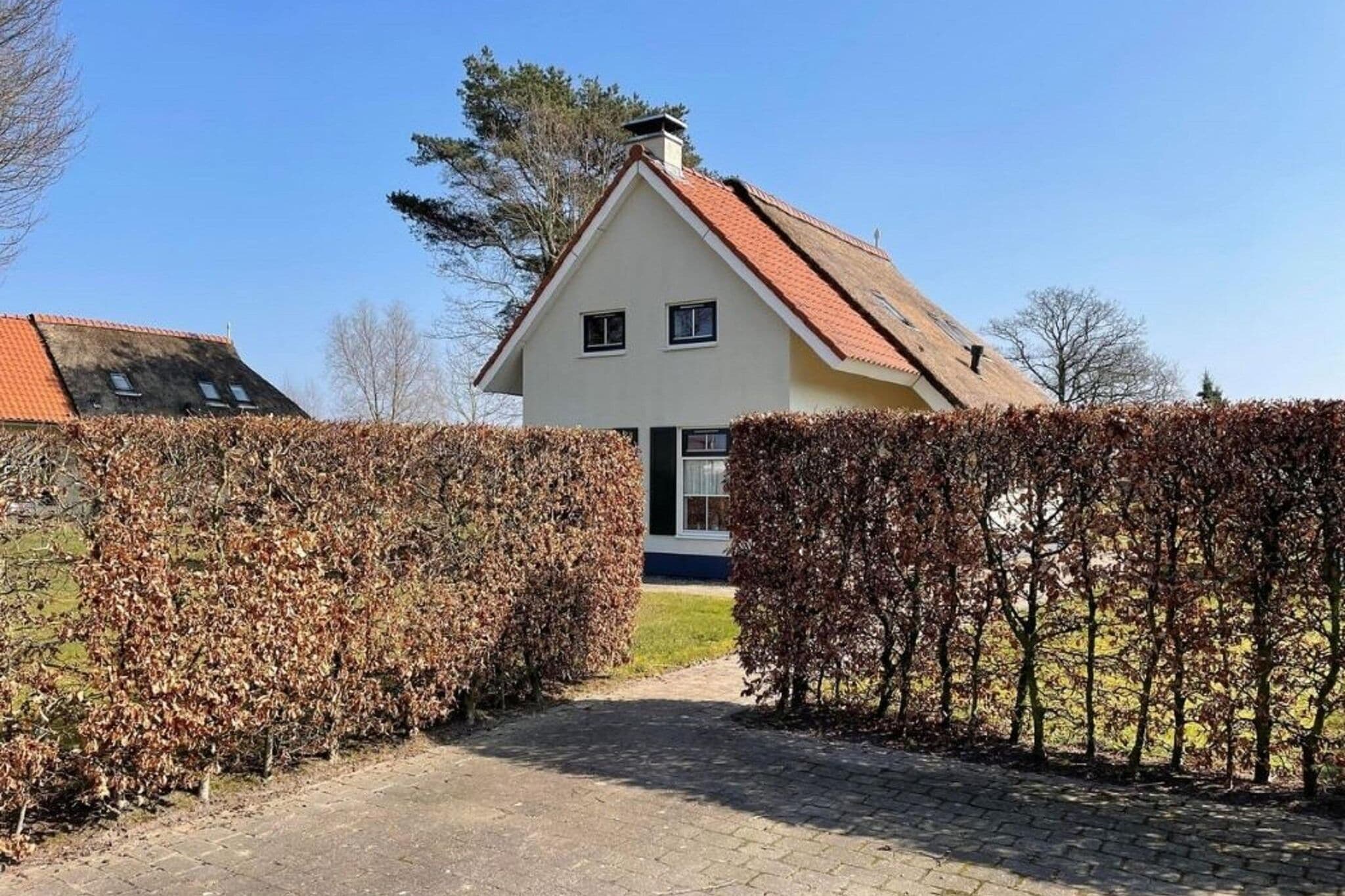 House with a terrace near Langweerder Wielen