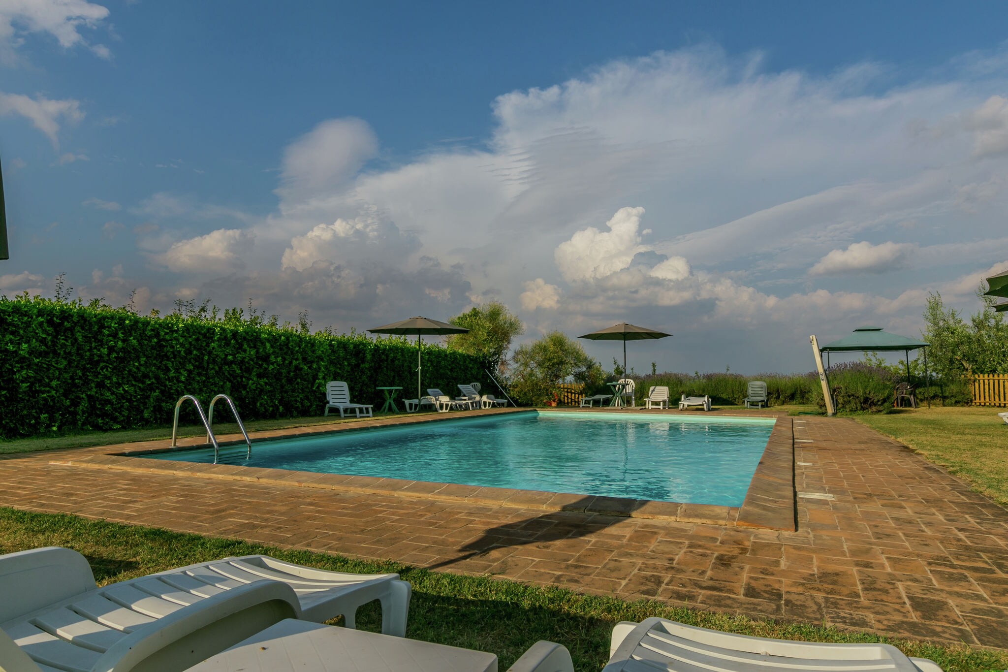 Rustikaler Bauernhof mit Pool in Montepulciano