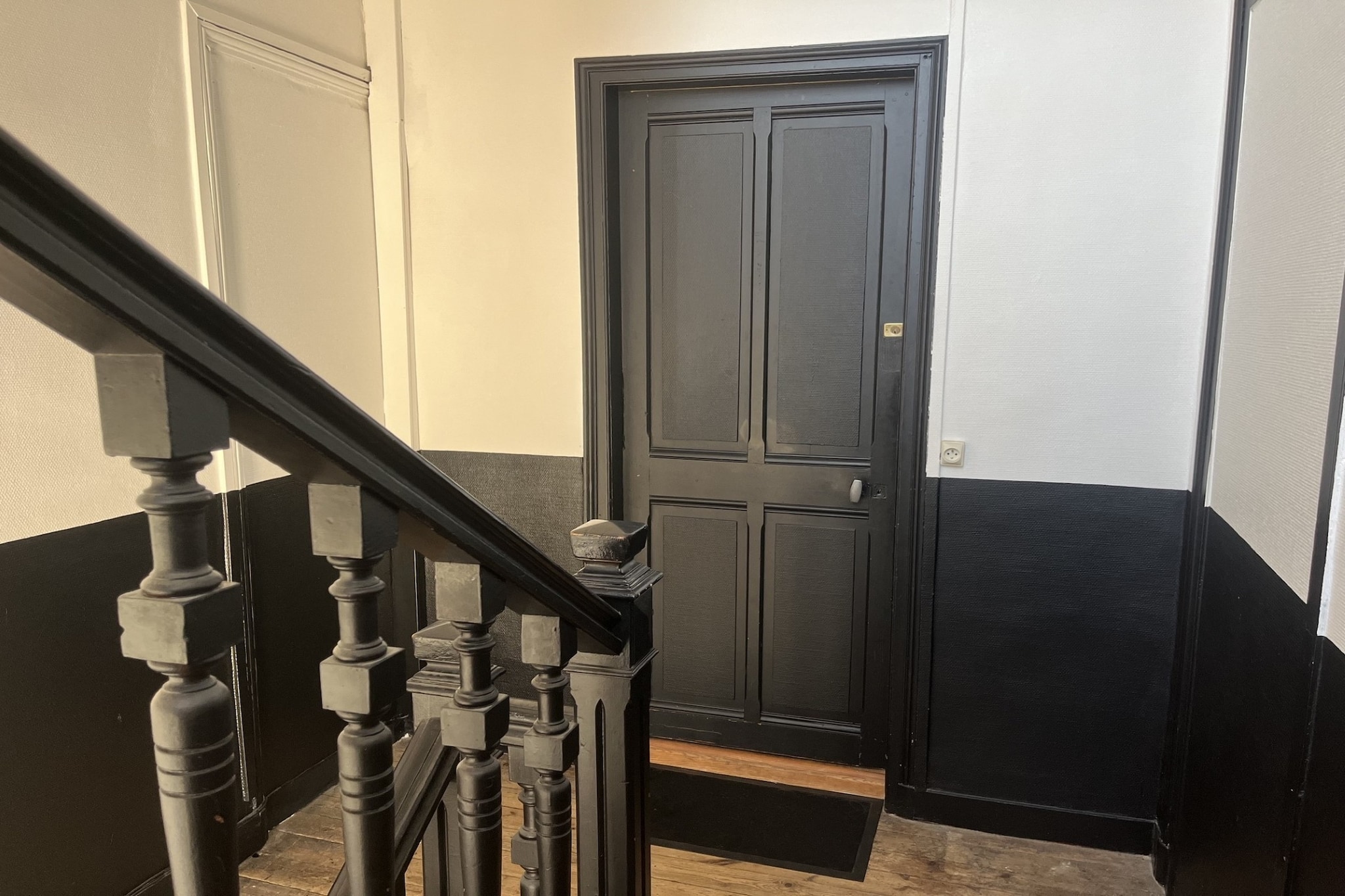 Joli appartement à Cherbourg - Escalier