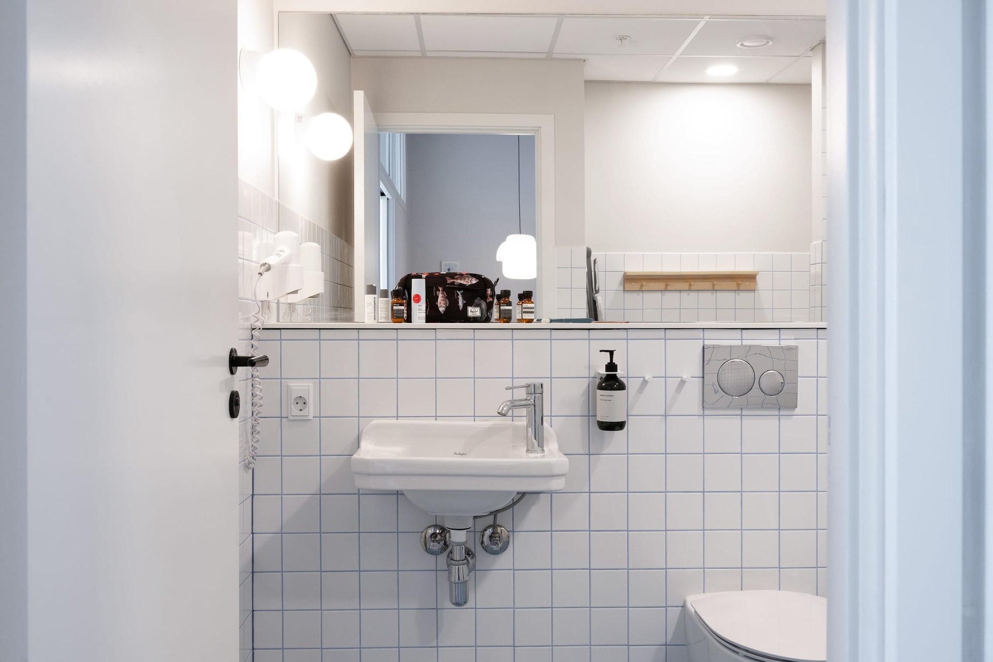 E2.South S 2BR - Badkamer