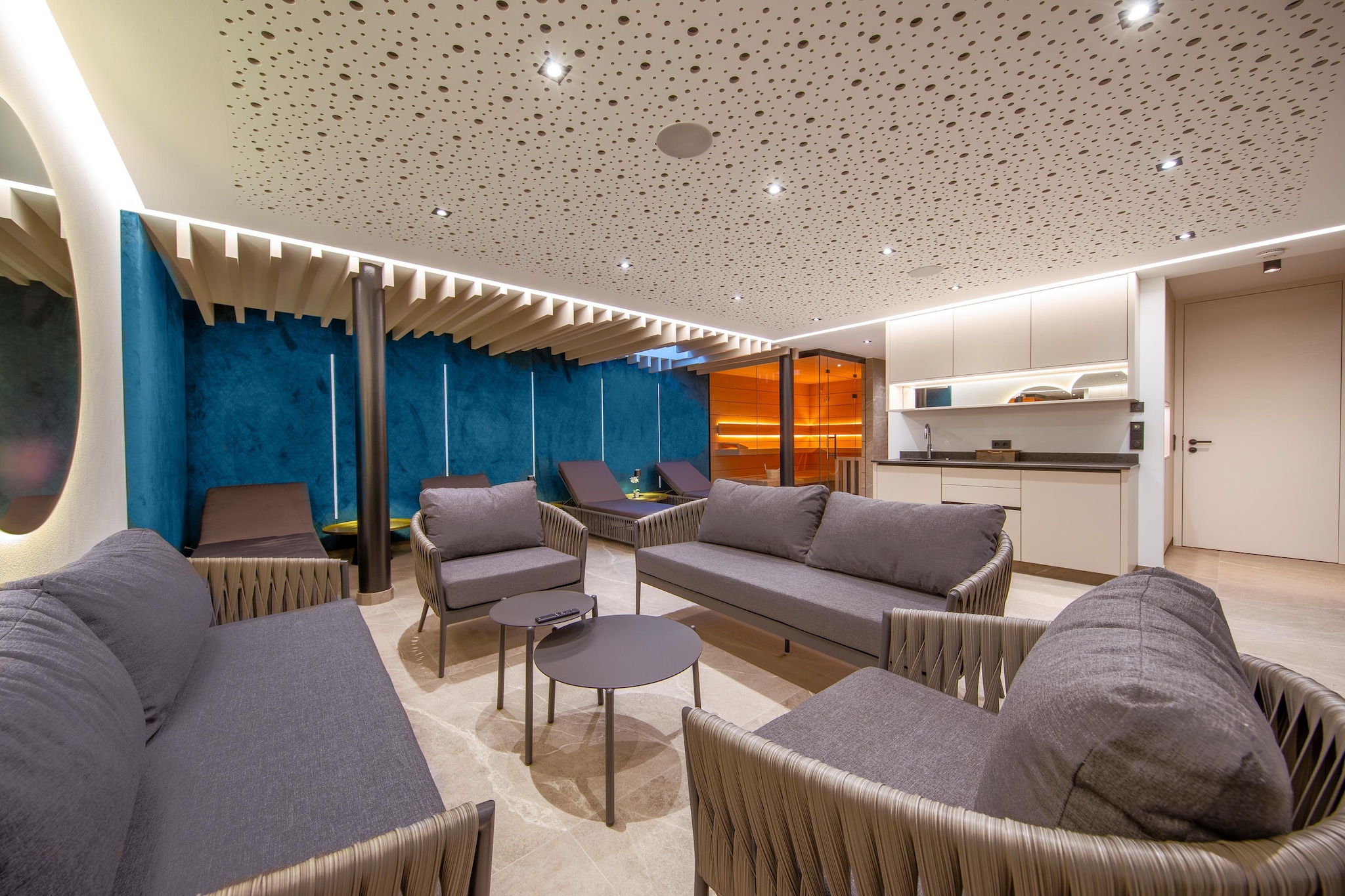 Penthouse B-HOME