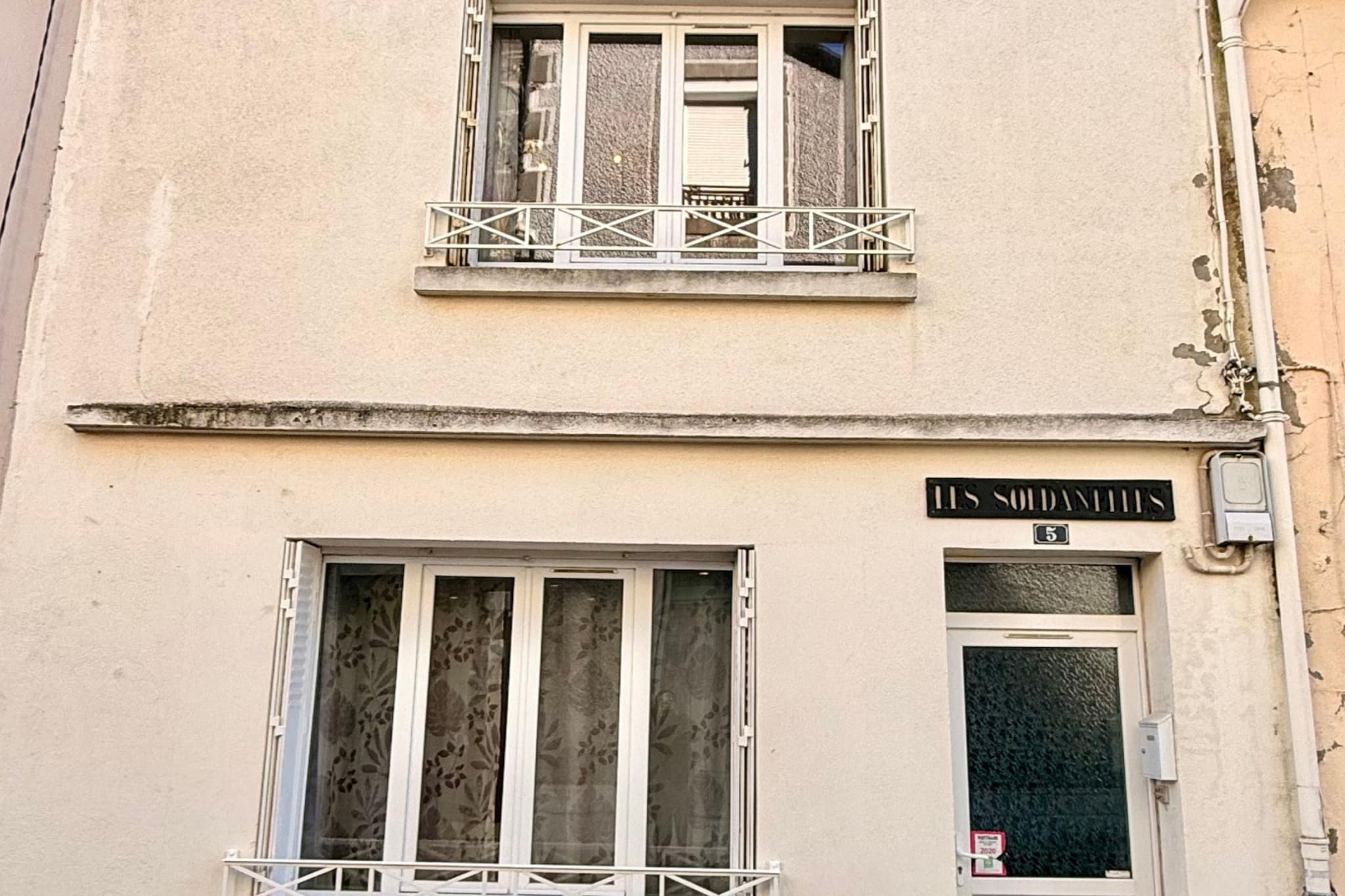 Le petit Soldanelle 2pers Le Mont Dore - Buitenkant zomer