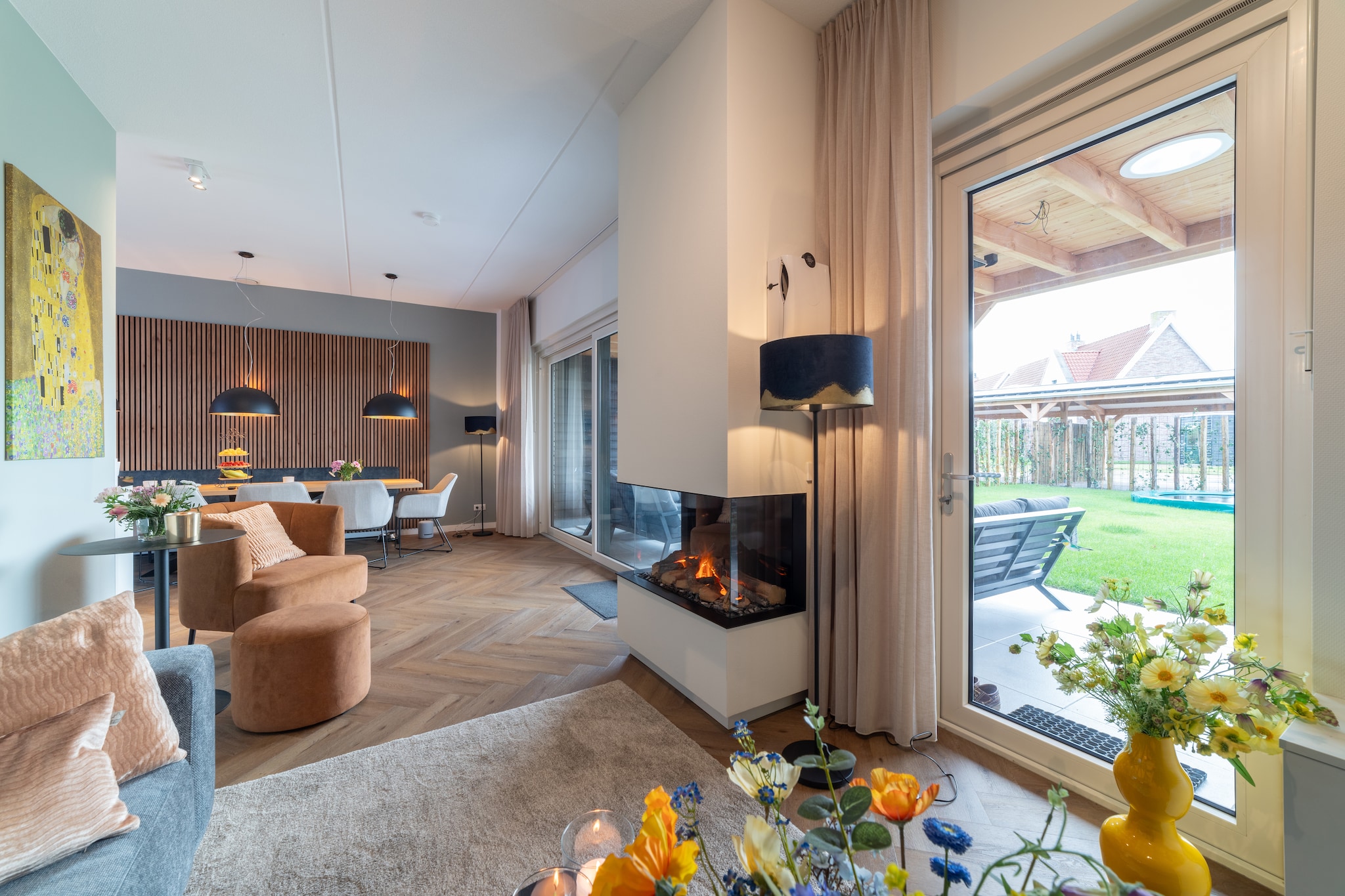 Villa 12 - 12-persoons villa met buitenjacuzzi - Living room