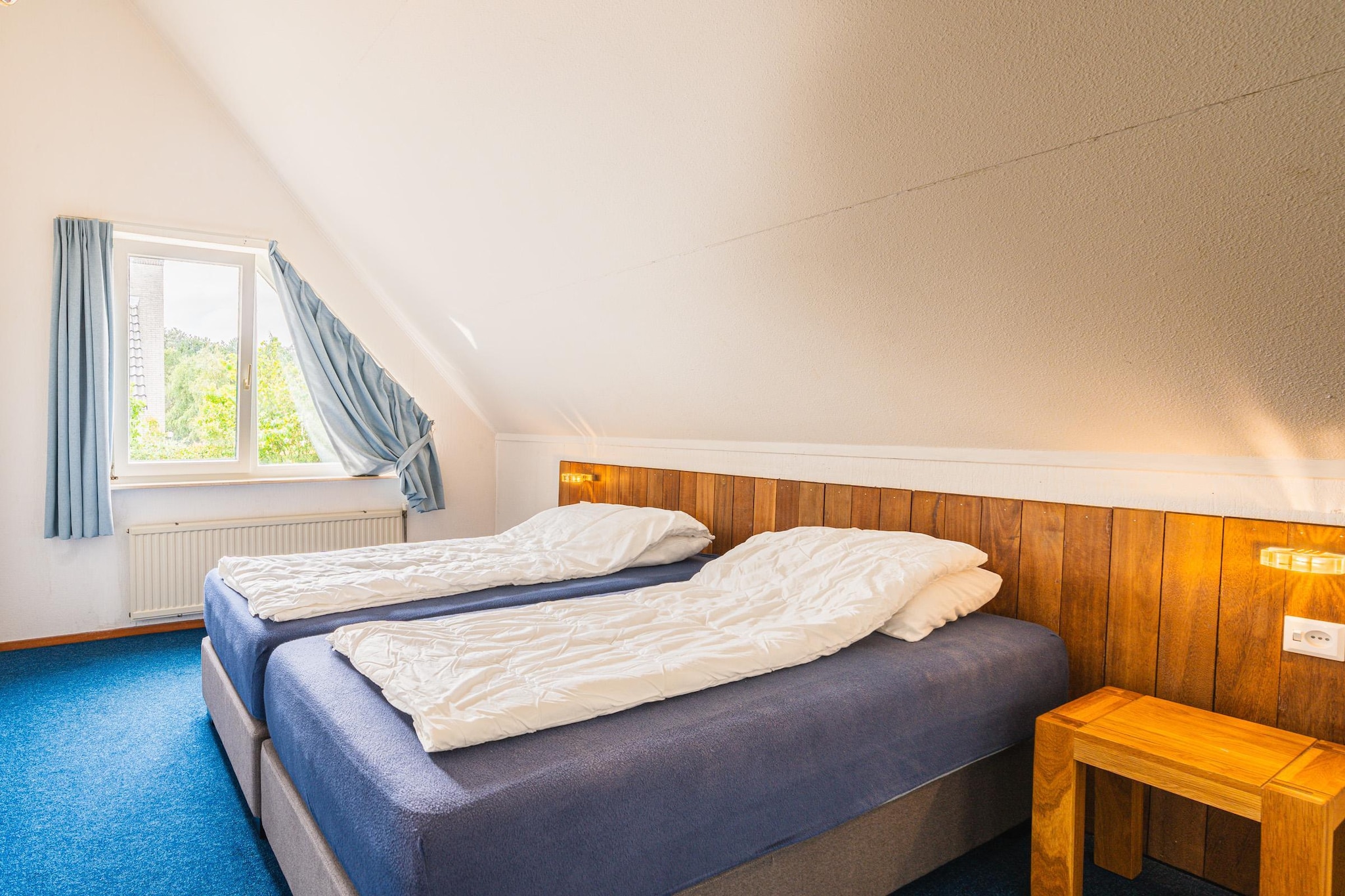 Kamperfoelie 53 - Bedroom