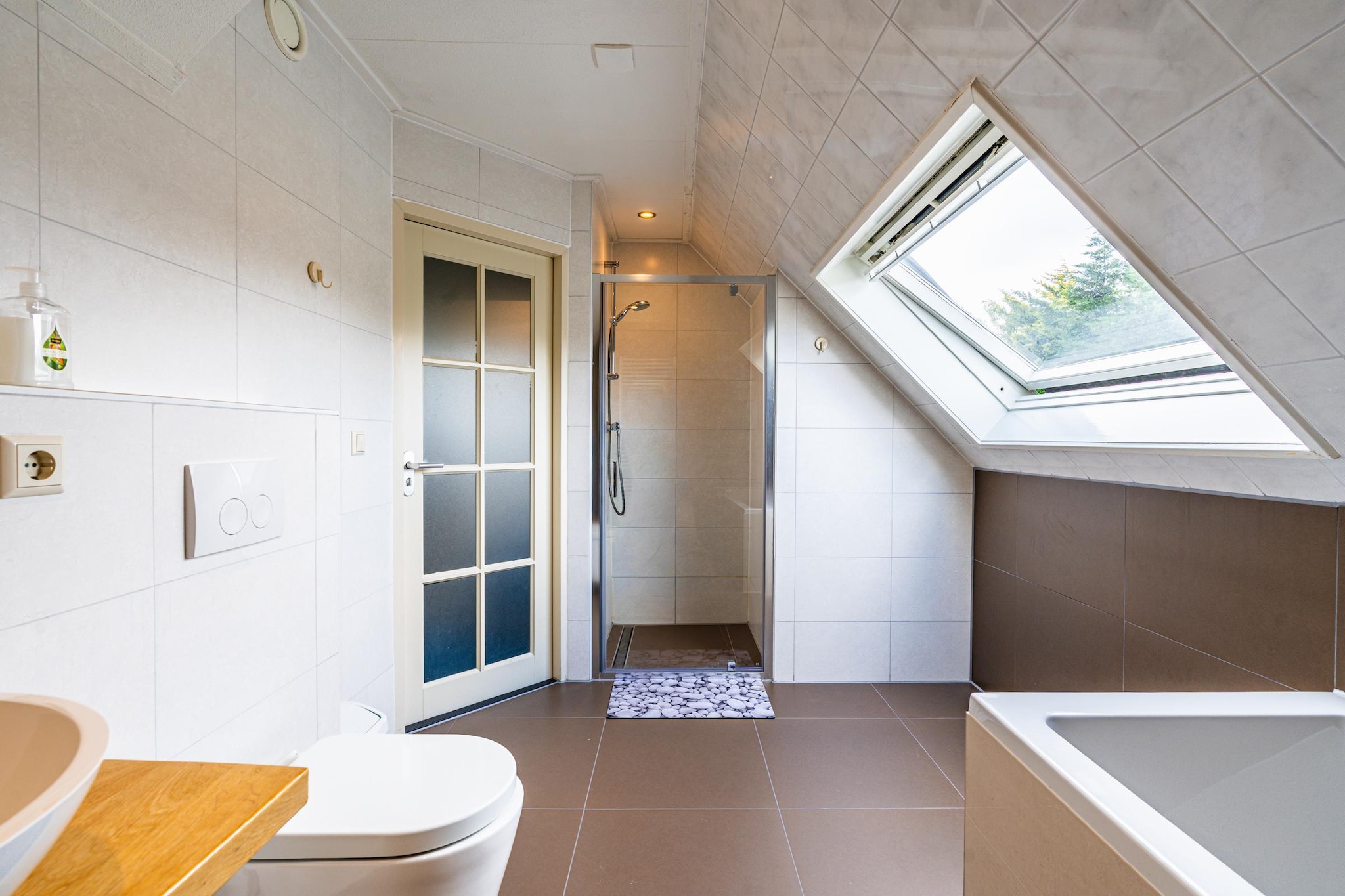 Kamperfoelie 53 - Bathroom
