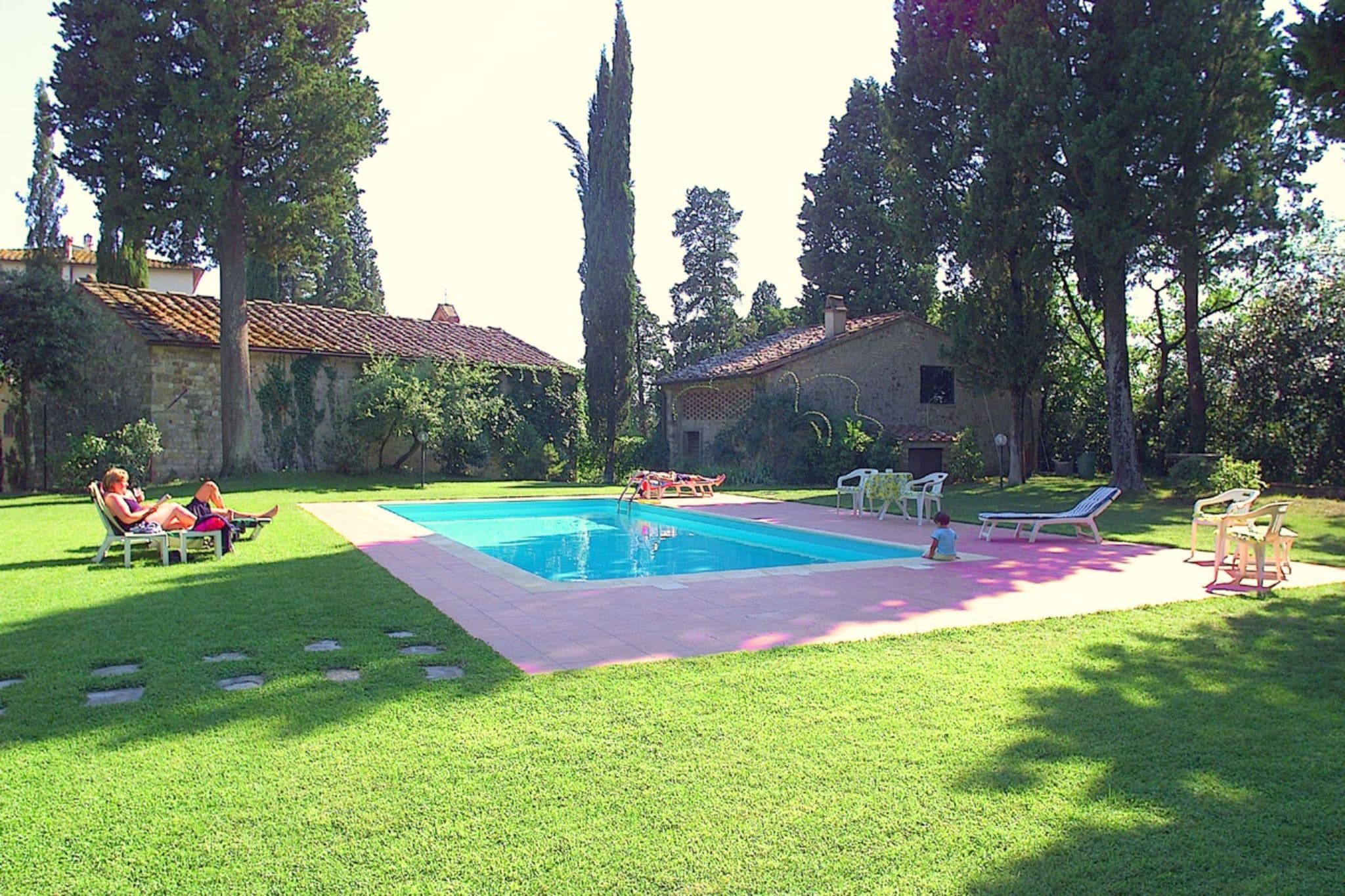 Gezellig appartement in een boerderij met zwembad, in de Chianti-streek