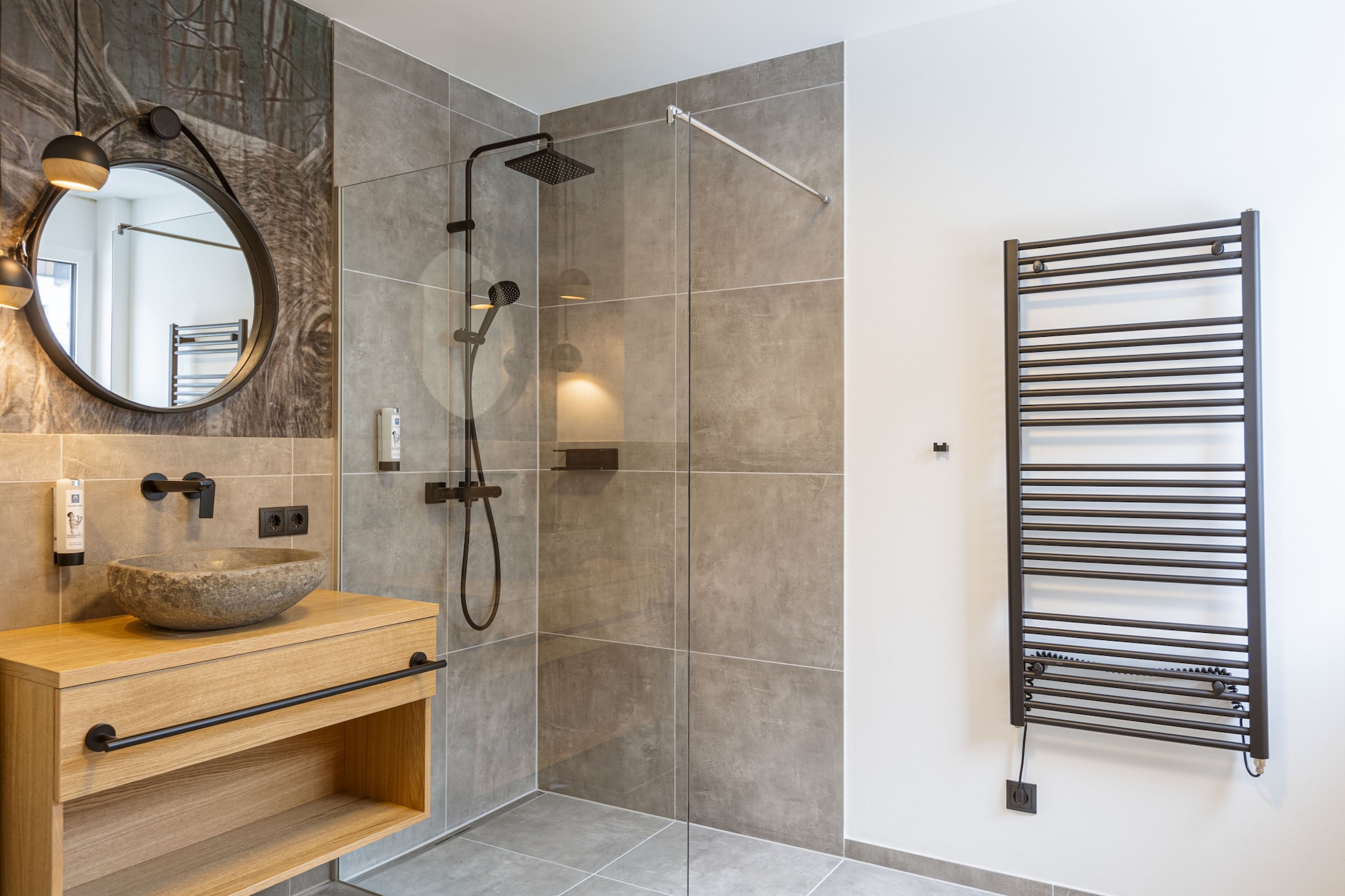 Fiss Suites 5 SV