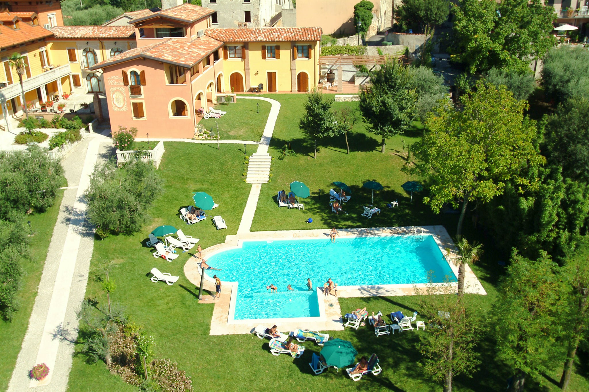 Maison de vacances confortable à Manerba del Garda, piscine