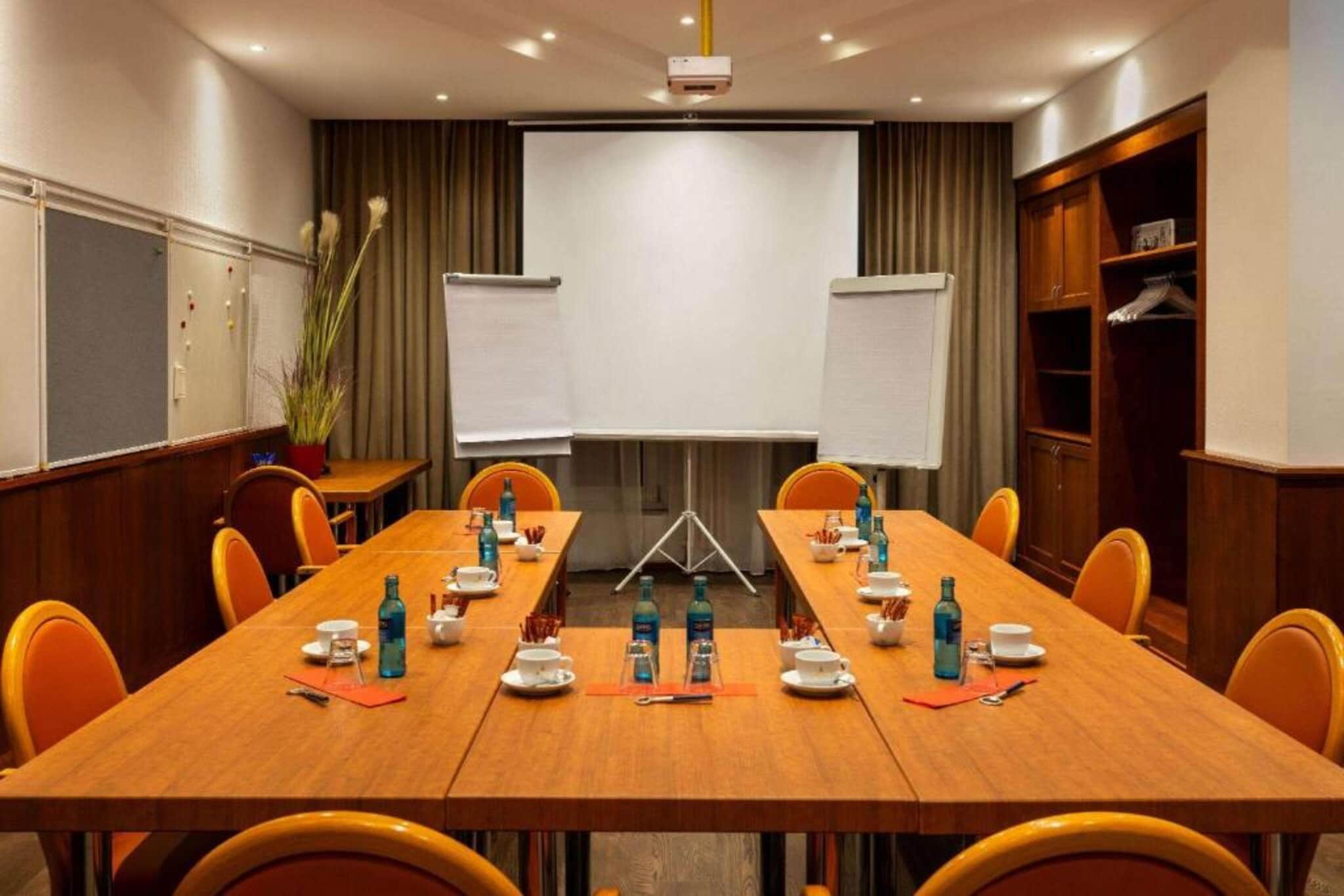 Amedia Hotel & Suites Leipzig - Suite Plus - Image-tags.hotelfacilitiesandservices