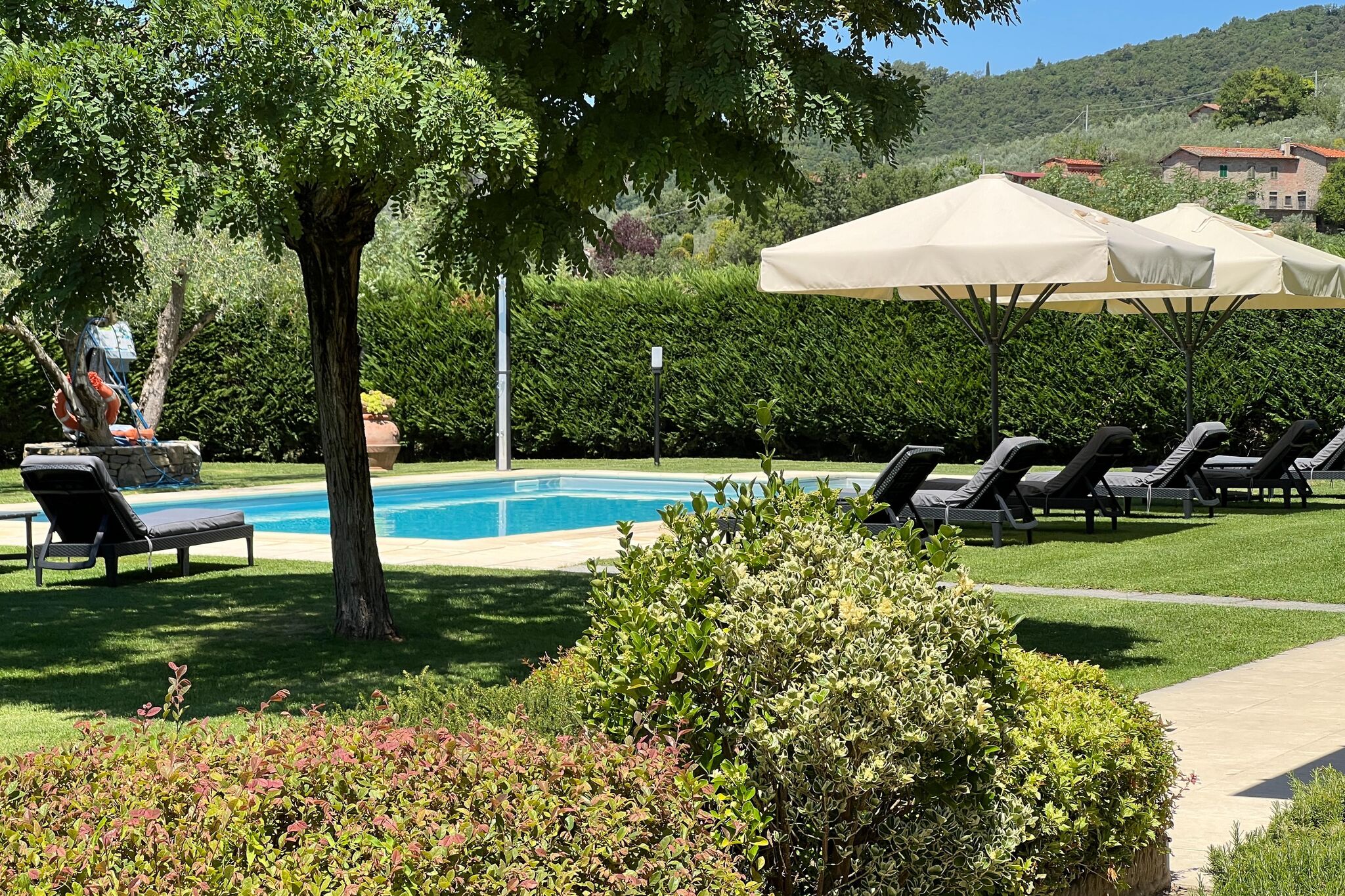 Villa Loro Ciuffenna, située dans les collines de Toscane.