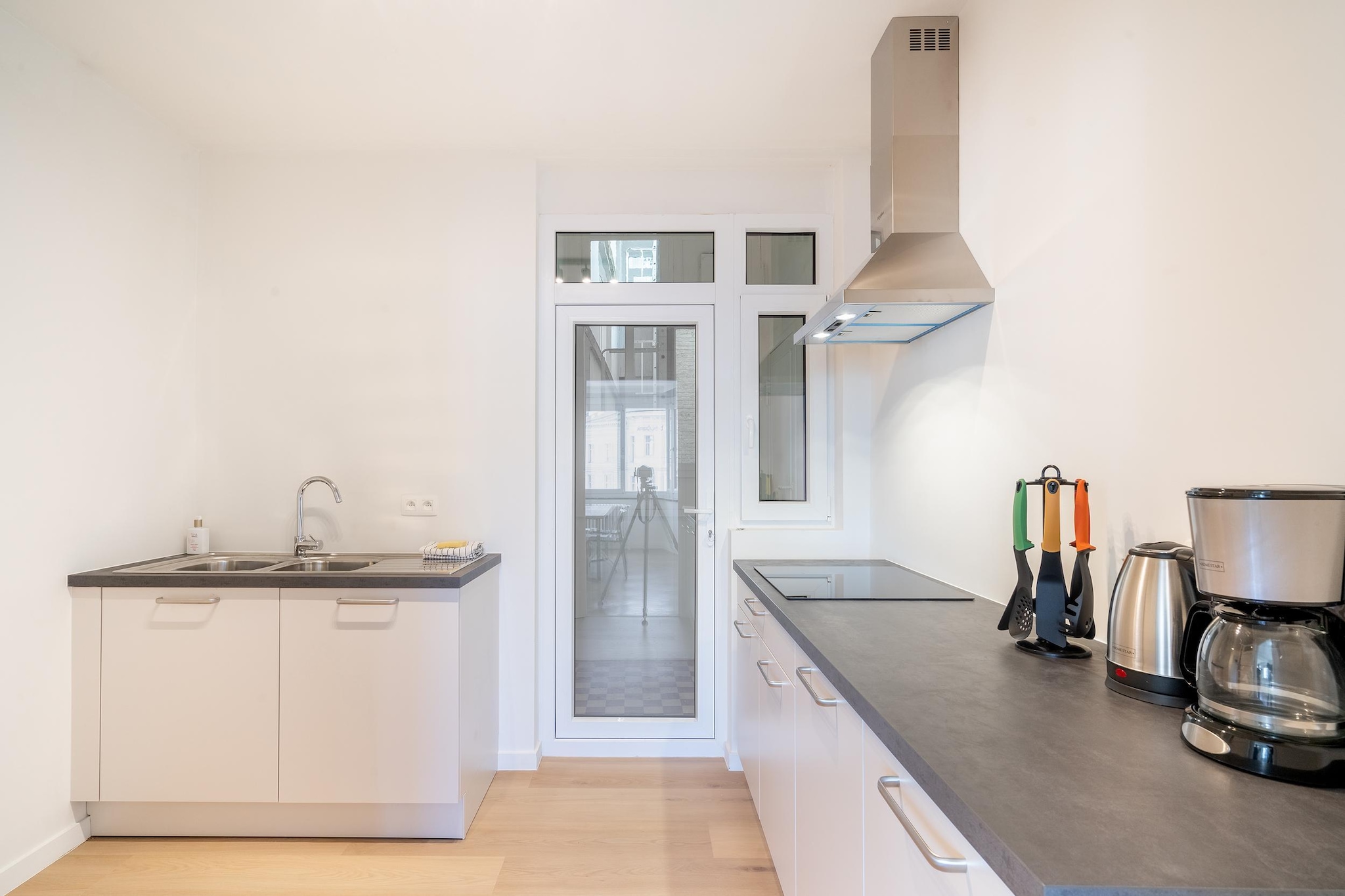 FR135_10L_1B - Kitchen