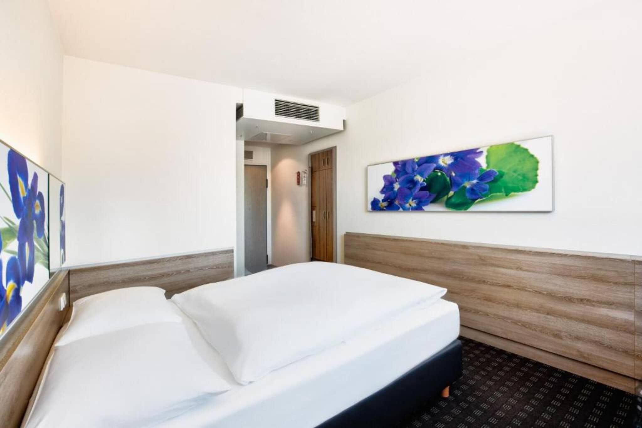 H Hotel Frankfurt Airport West - Comfort Double Room - Slaapkamer