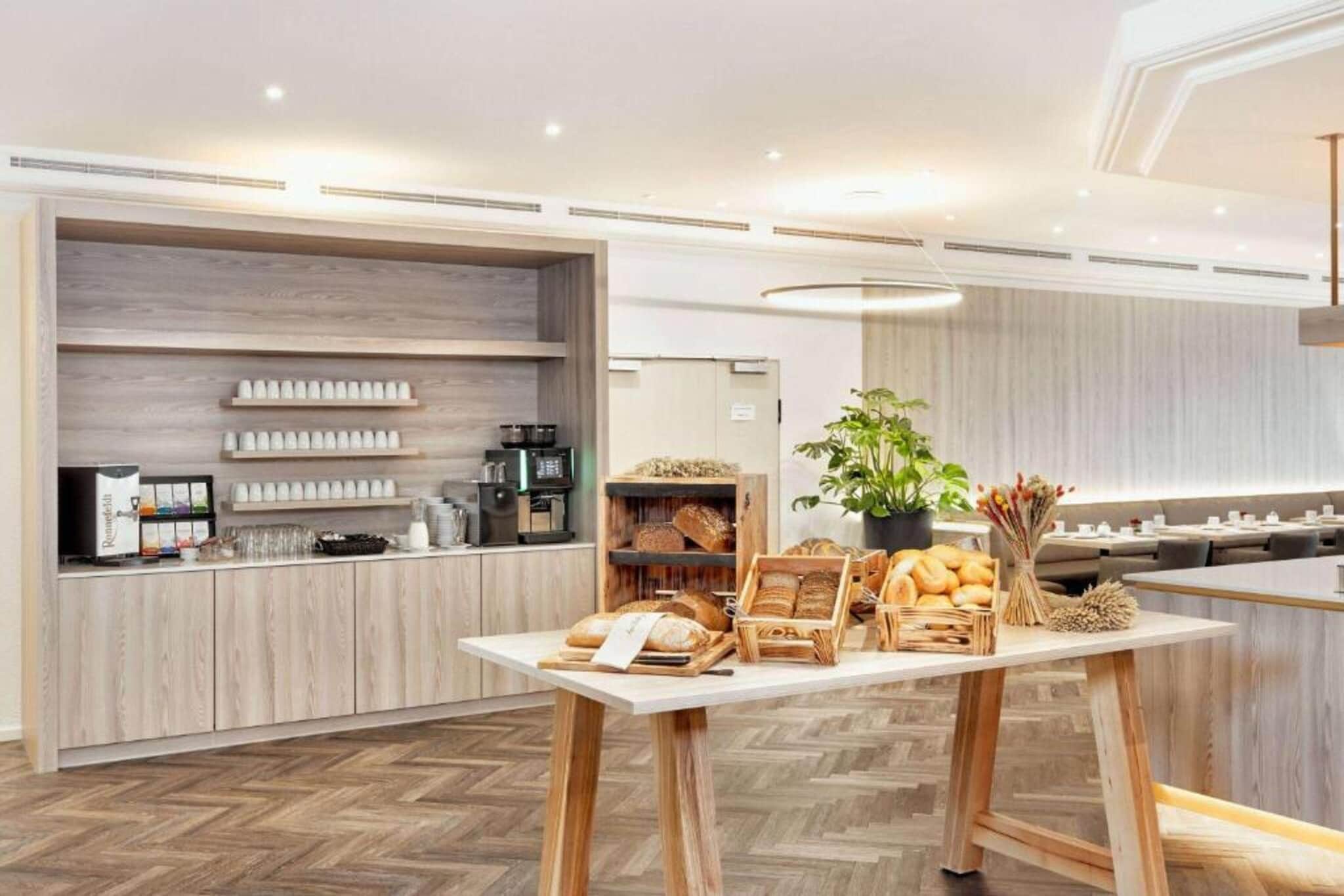 H Hotel Frankfurt Airport West - Comfort Twin Room - Image-tags.hotelfacilitiesandservices