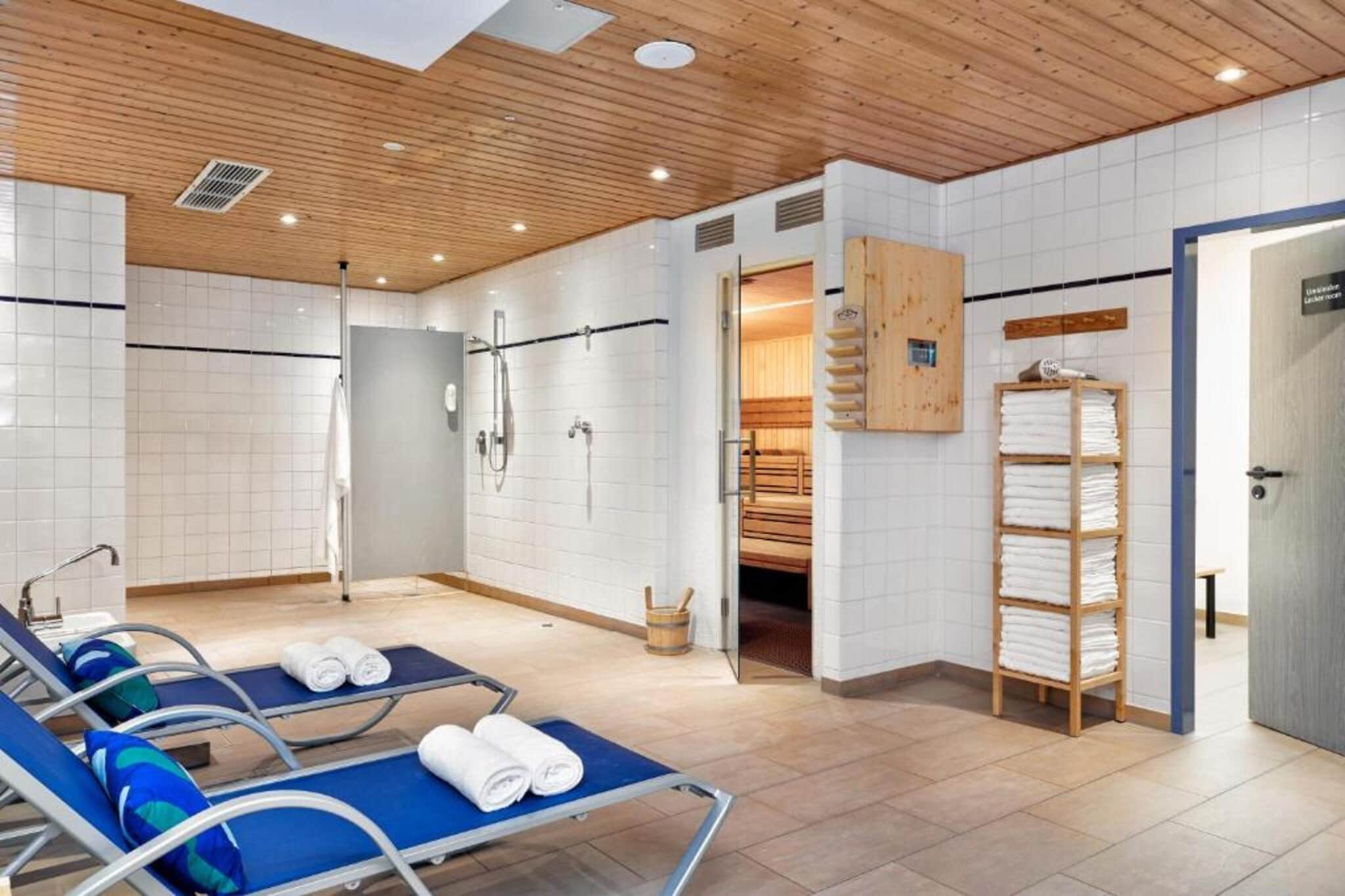 H Hotel Frankfurt Airport West - Comfort Triple Room - Sauna