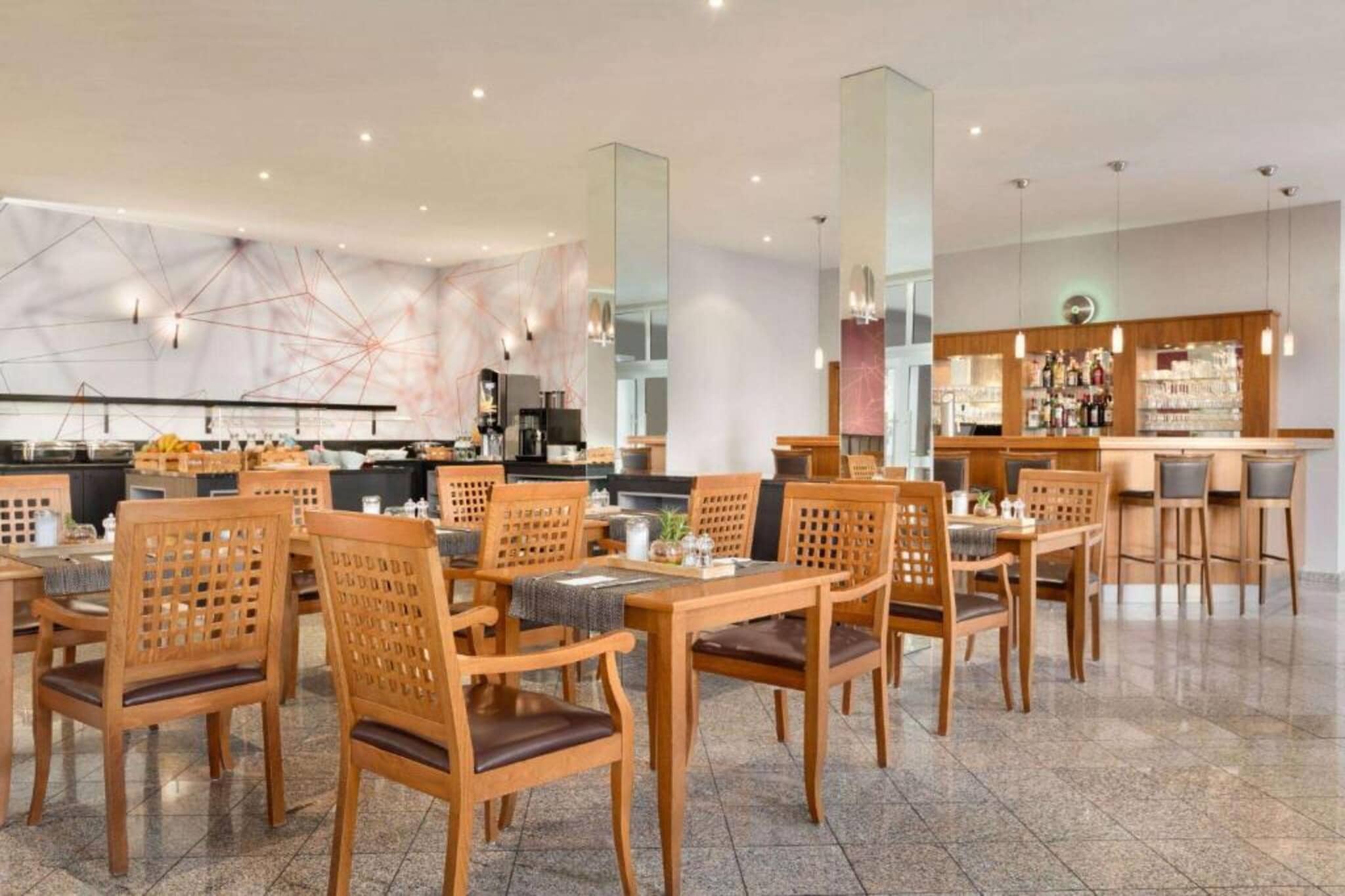 Sunday Hotel München Airport - Standard Double room - Image-tags.hotelfacilitiesandservices