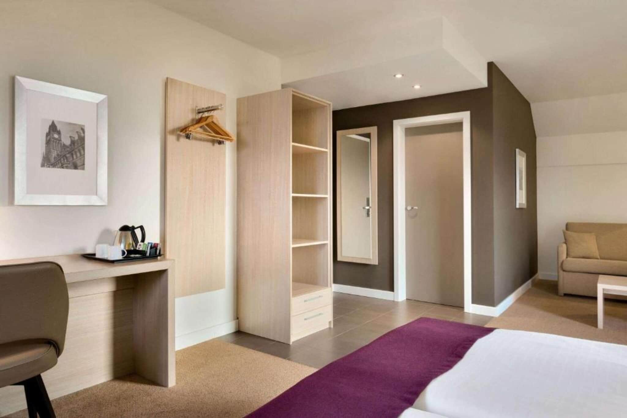 Sunday Hotel München Airport - Junior suite - Slaapkamer