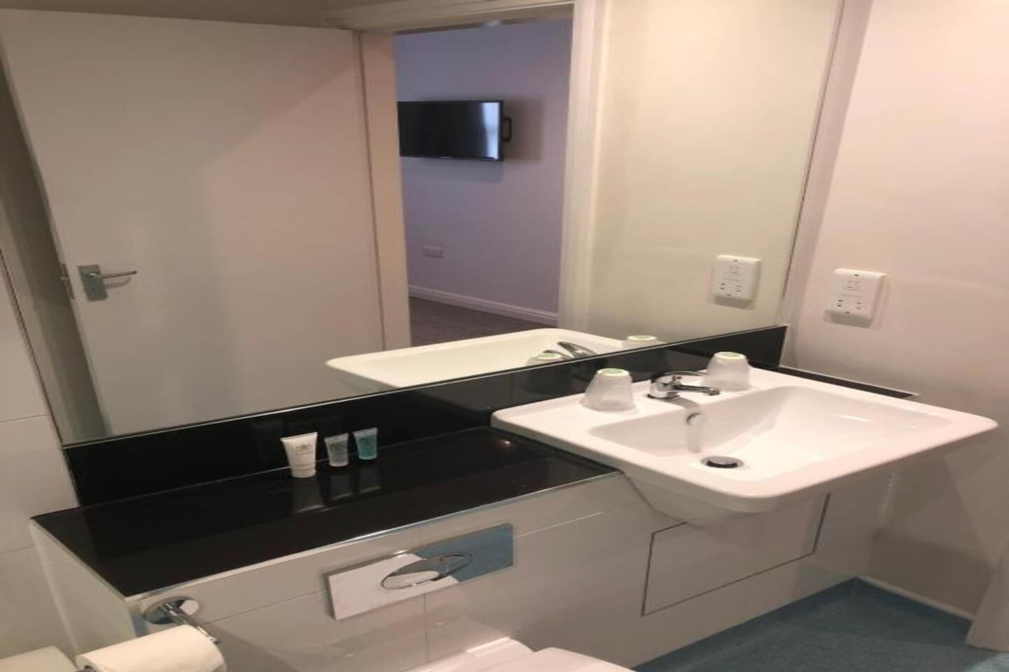 Standard Twin Room - Badkamer