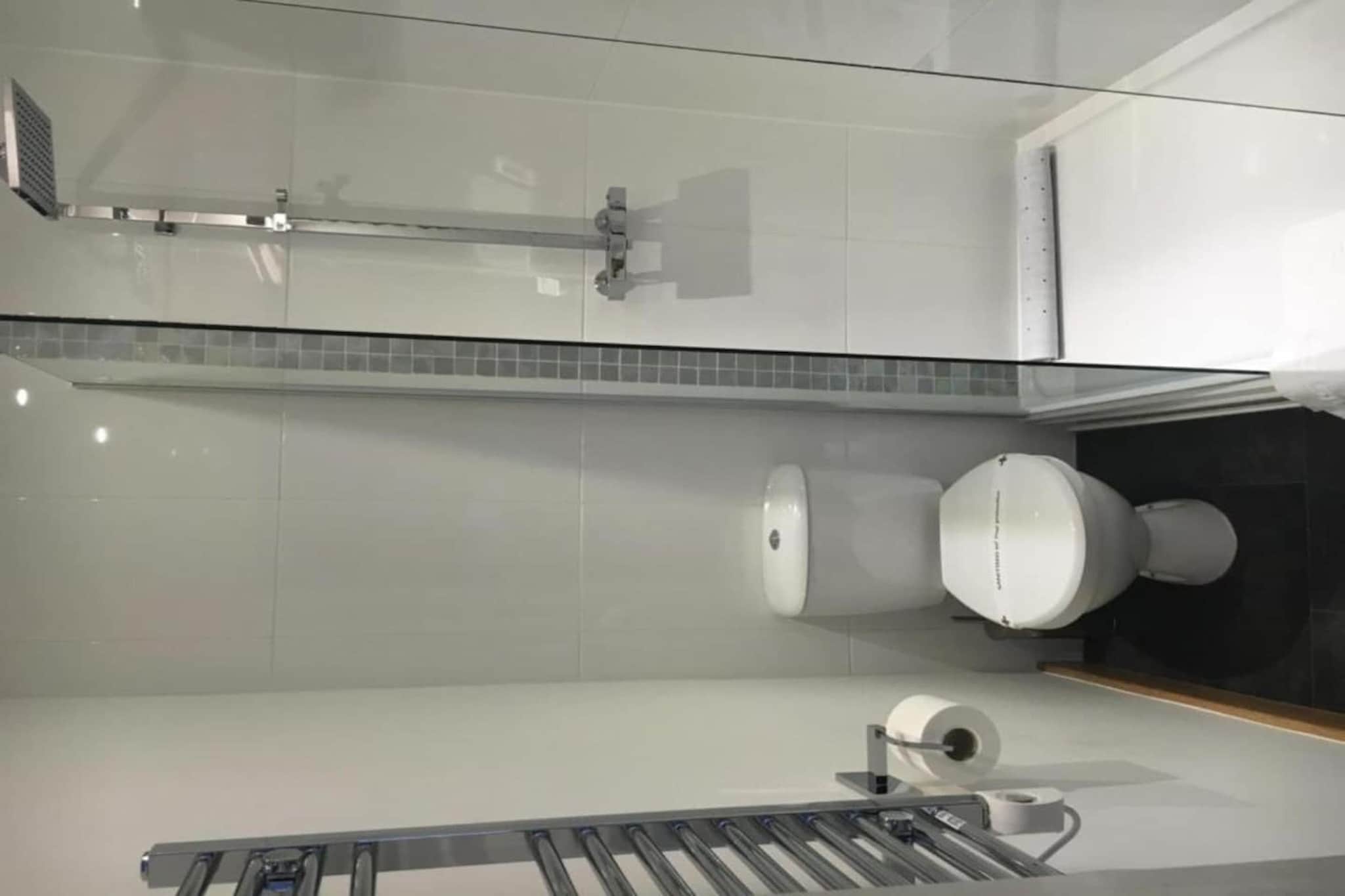 Standard Double or Twin Room - Badkamer
