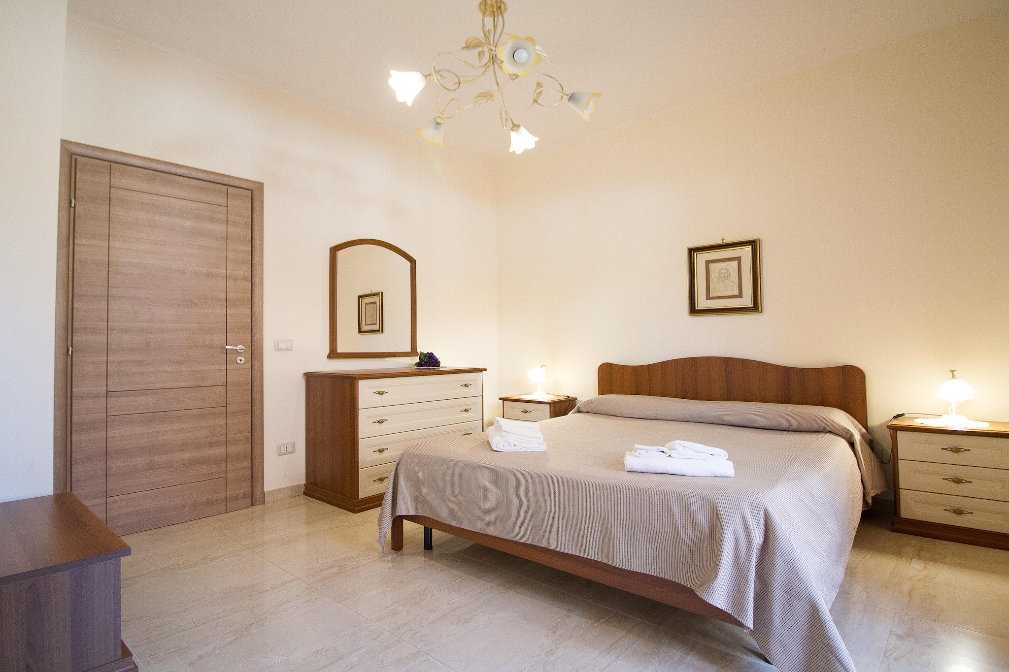 N 2 Appartamenti Trilocali con vista mare - Chambre