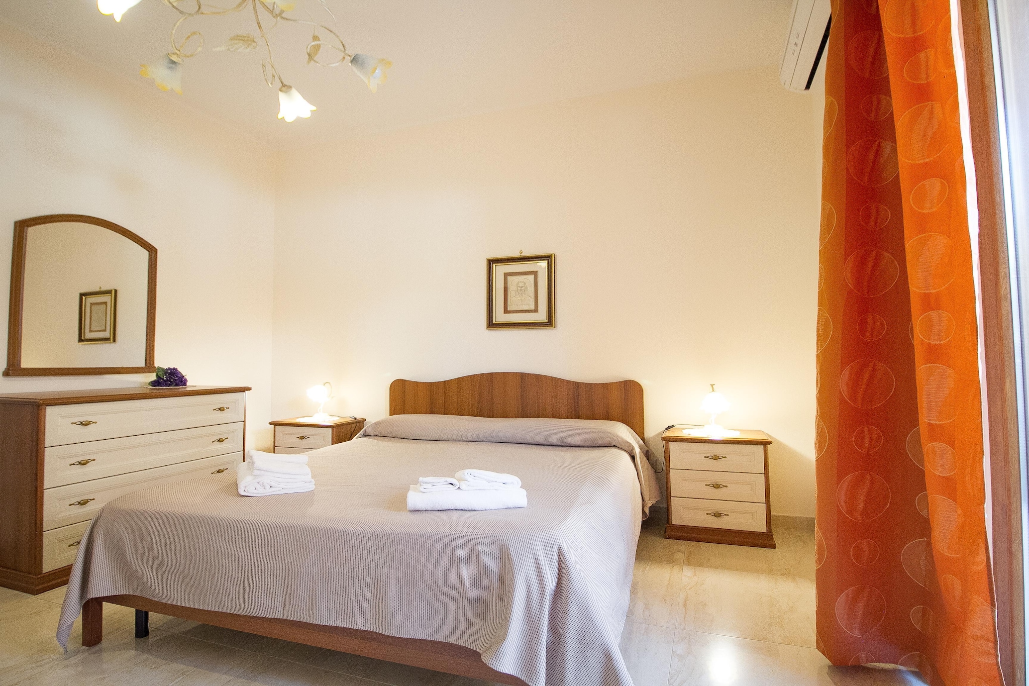 N 2 Appartamenti Trilocali con vista mare - Chambre