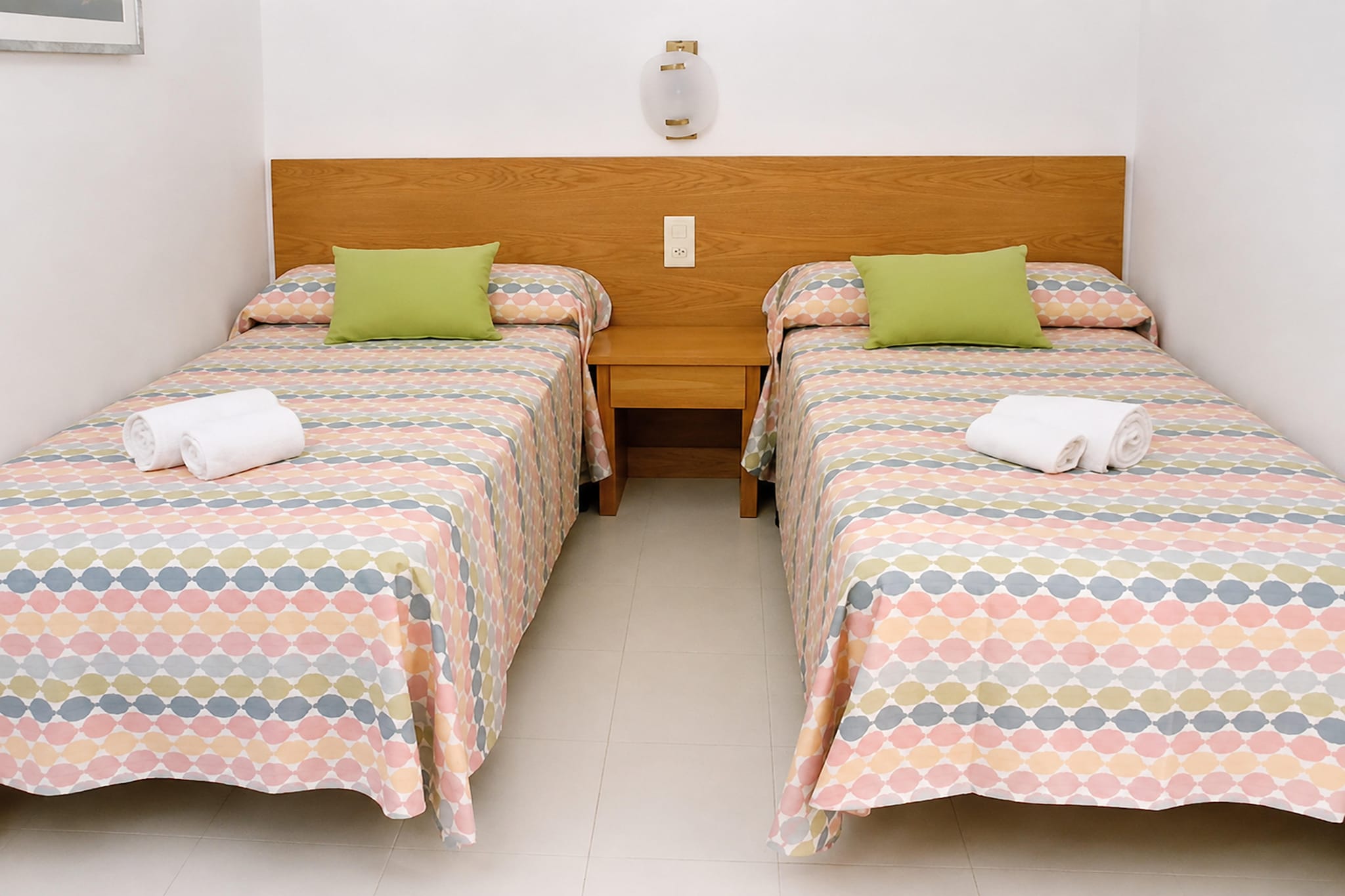 Apartament C beach with pool views - Bedroom