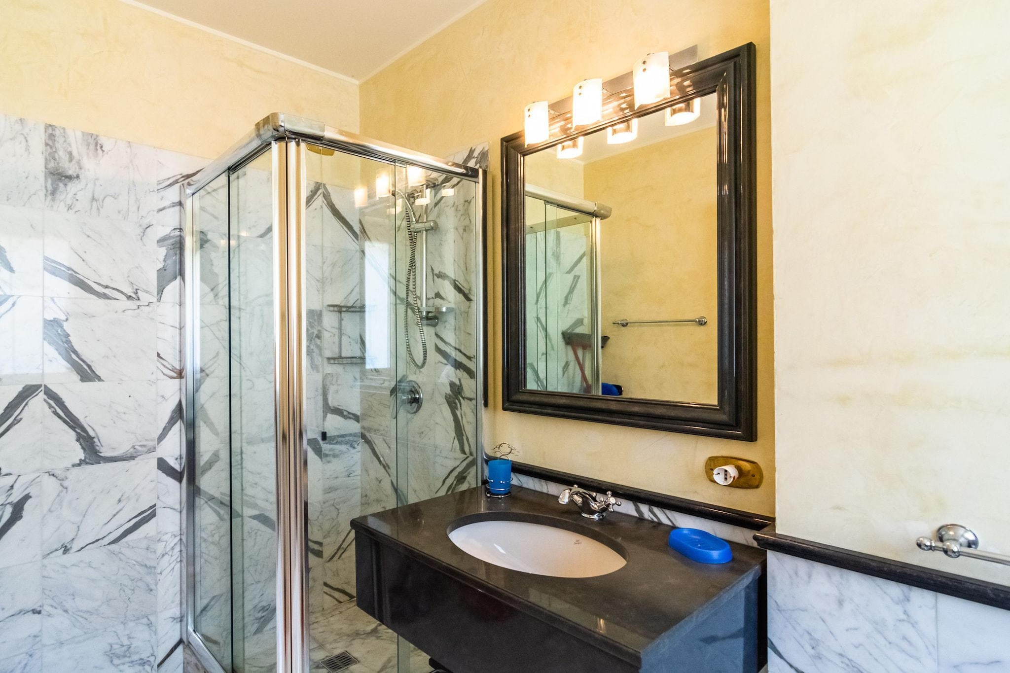 Villa Greta Meina-Trilo Angera or Arona - Salle de bain