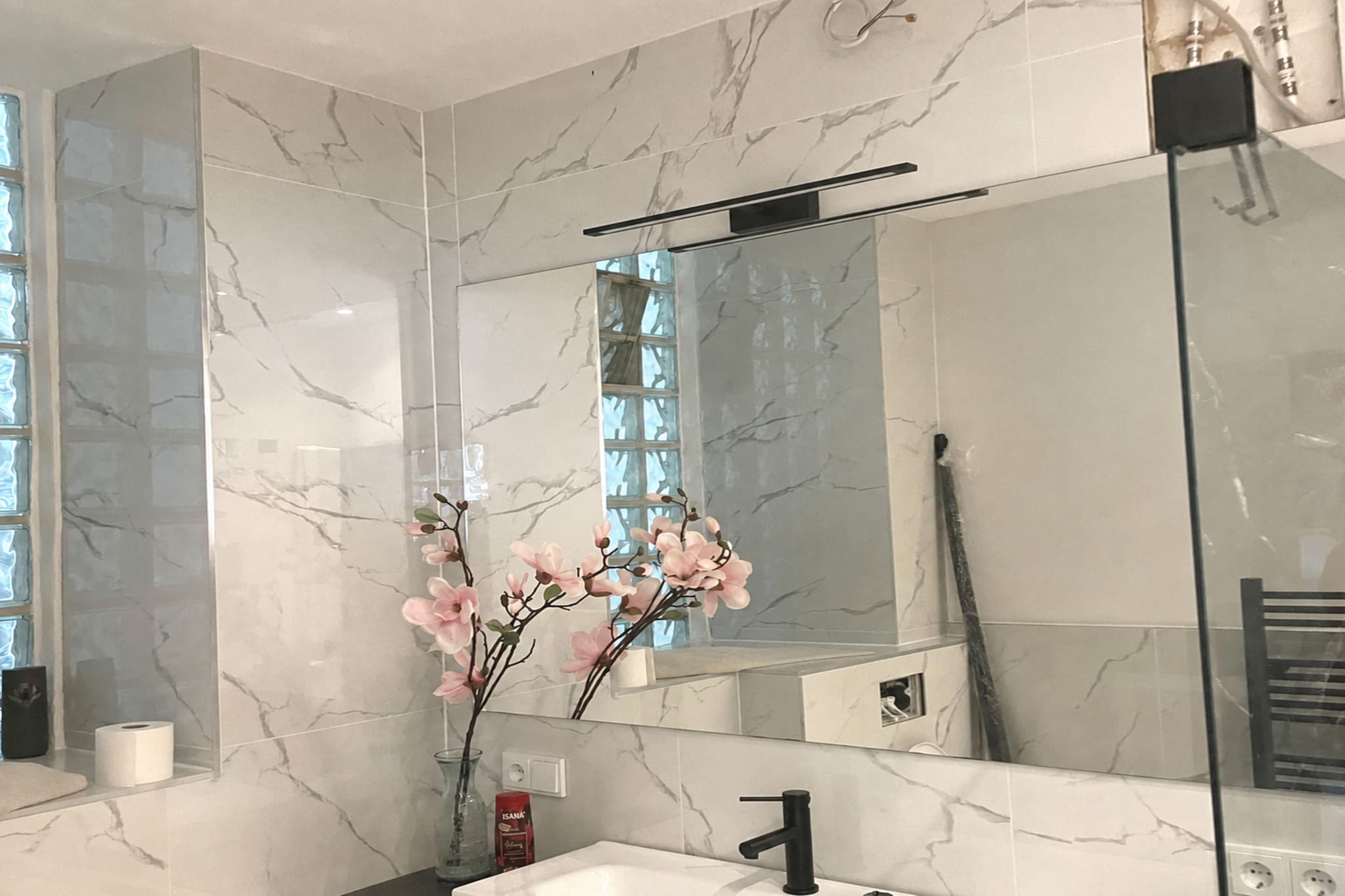 Verde Design Apartment - Badkamer