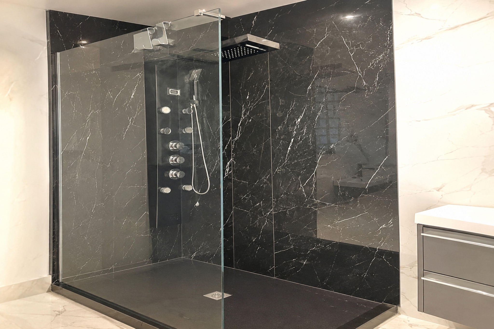 Verde Design Apartment - Badkamer