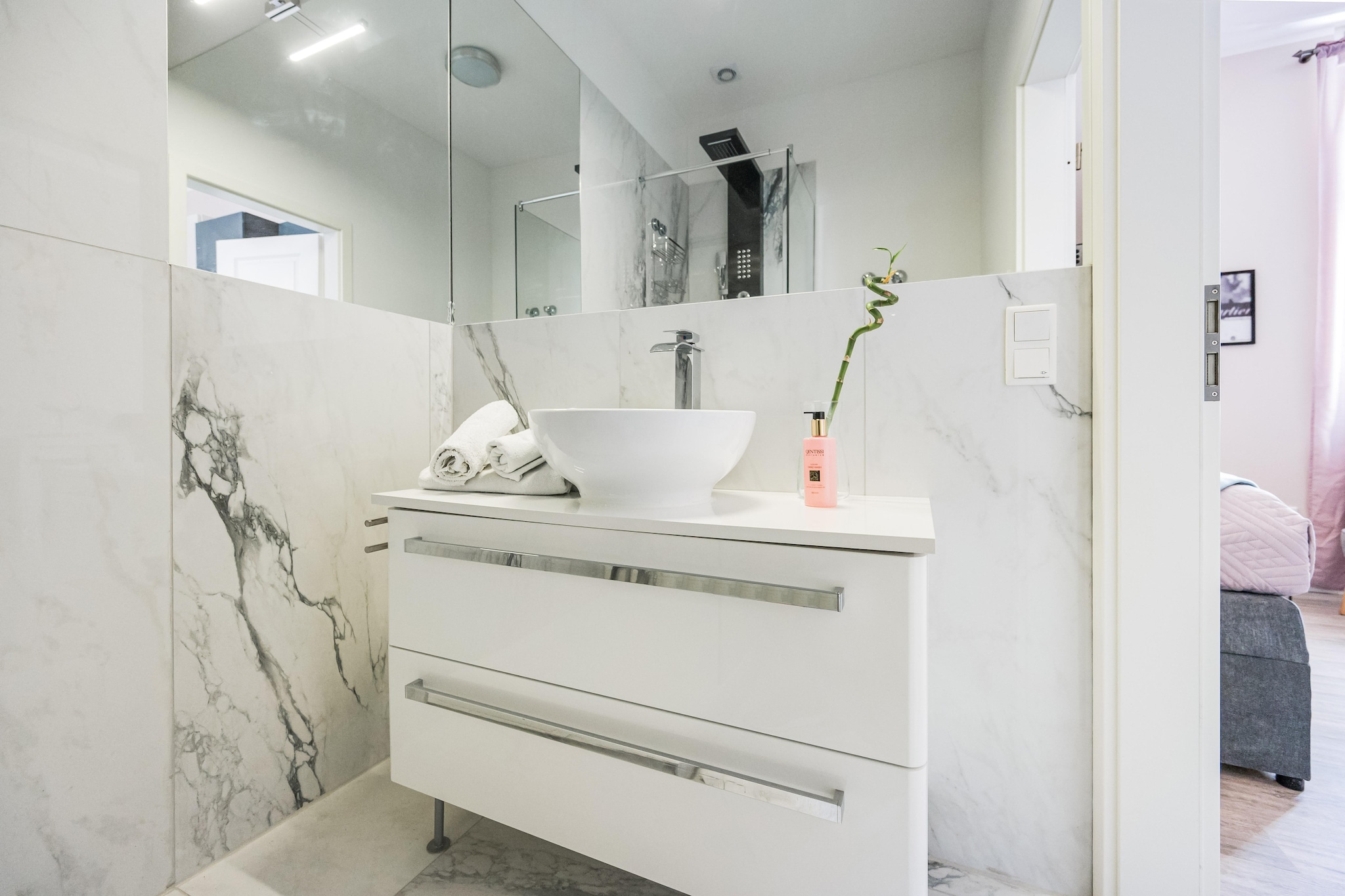Rosa City Apartment 5 - Pax 3 - Bathroom